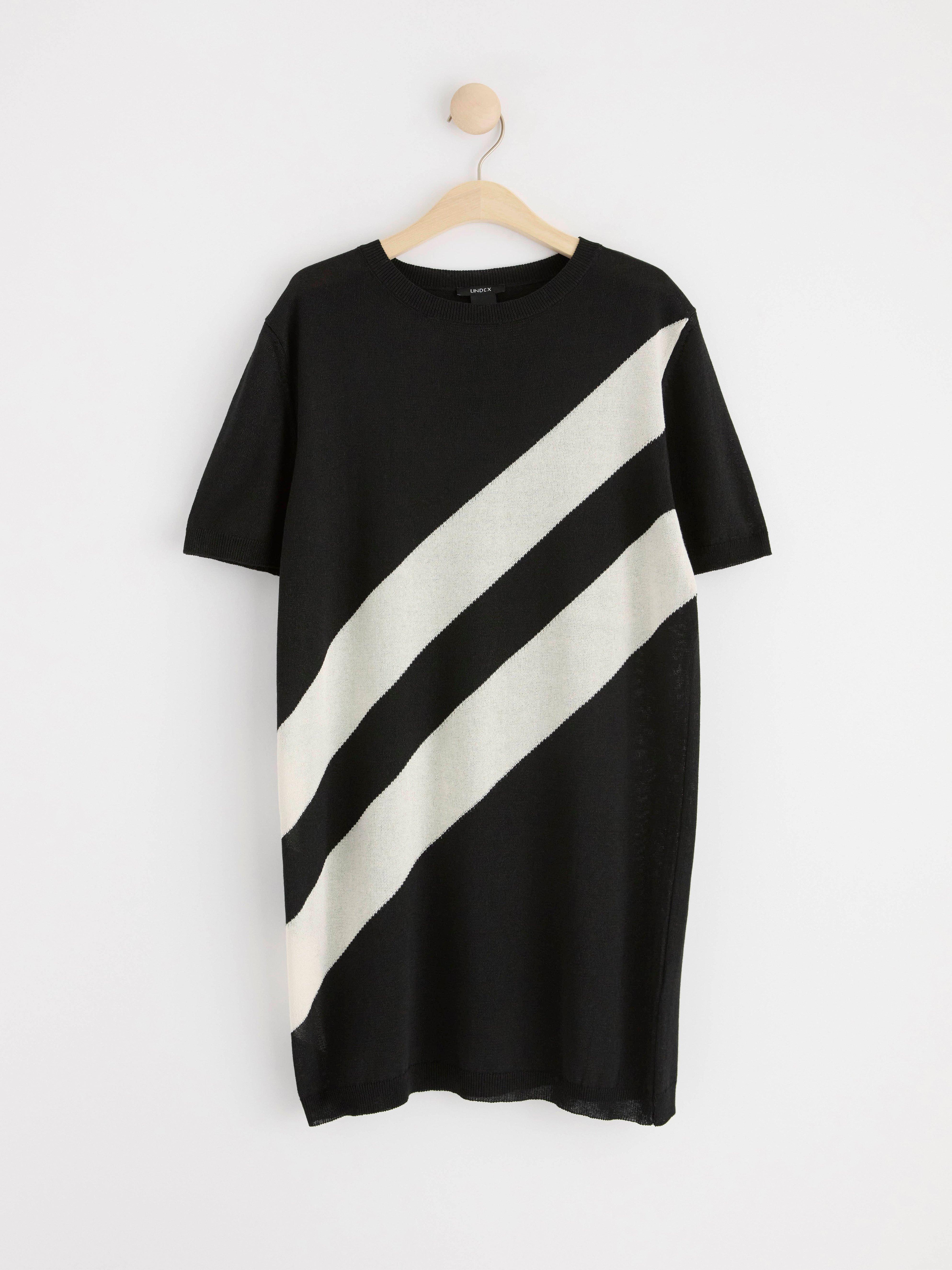 Fine-knit short sleeve tunic Black