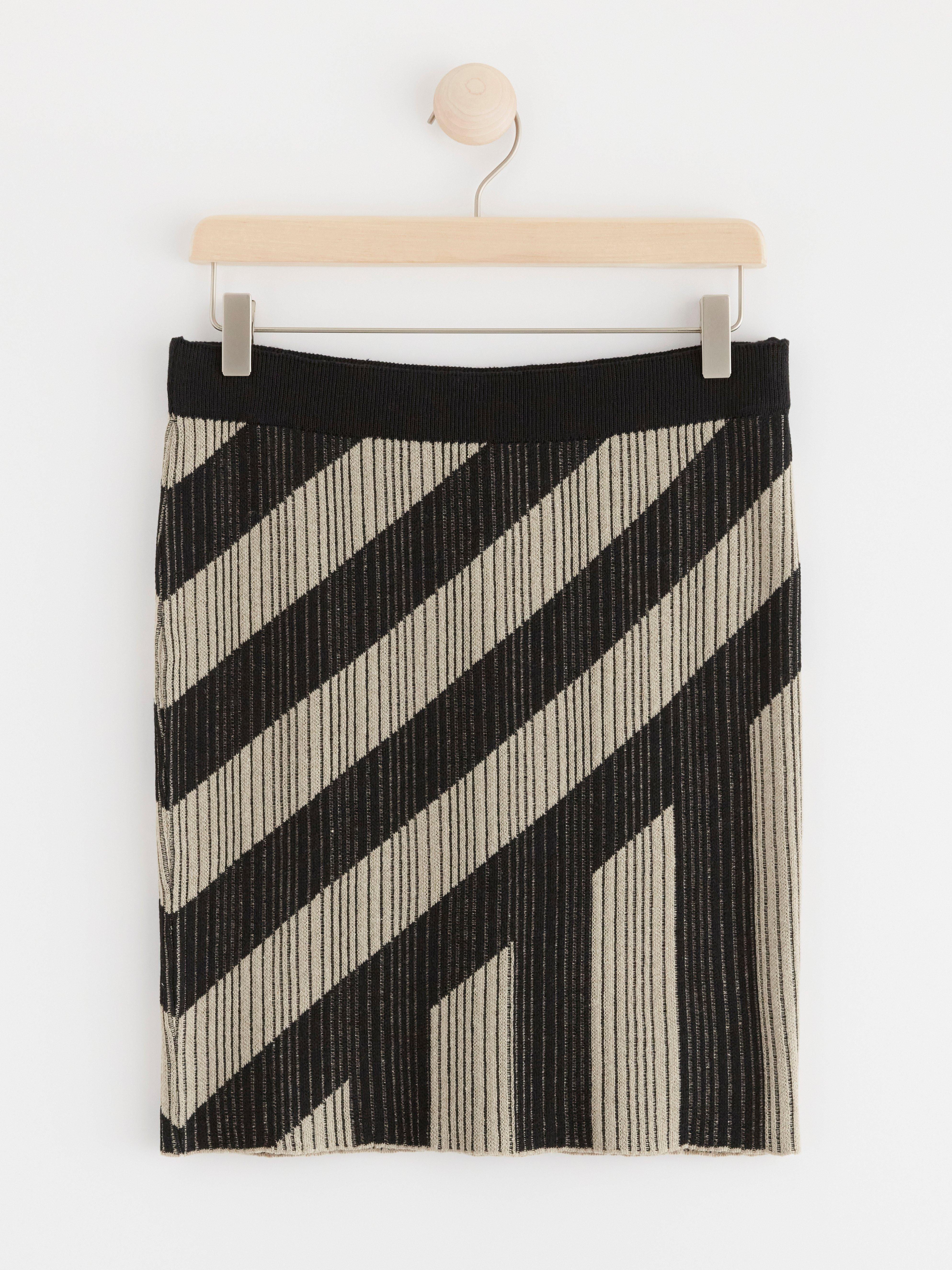 Mini skirt knitted Black