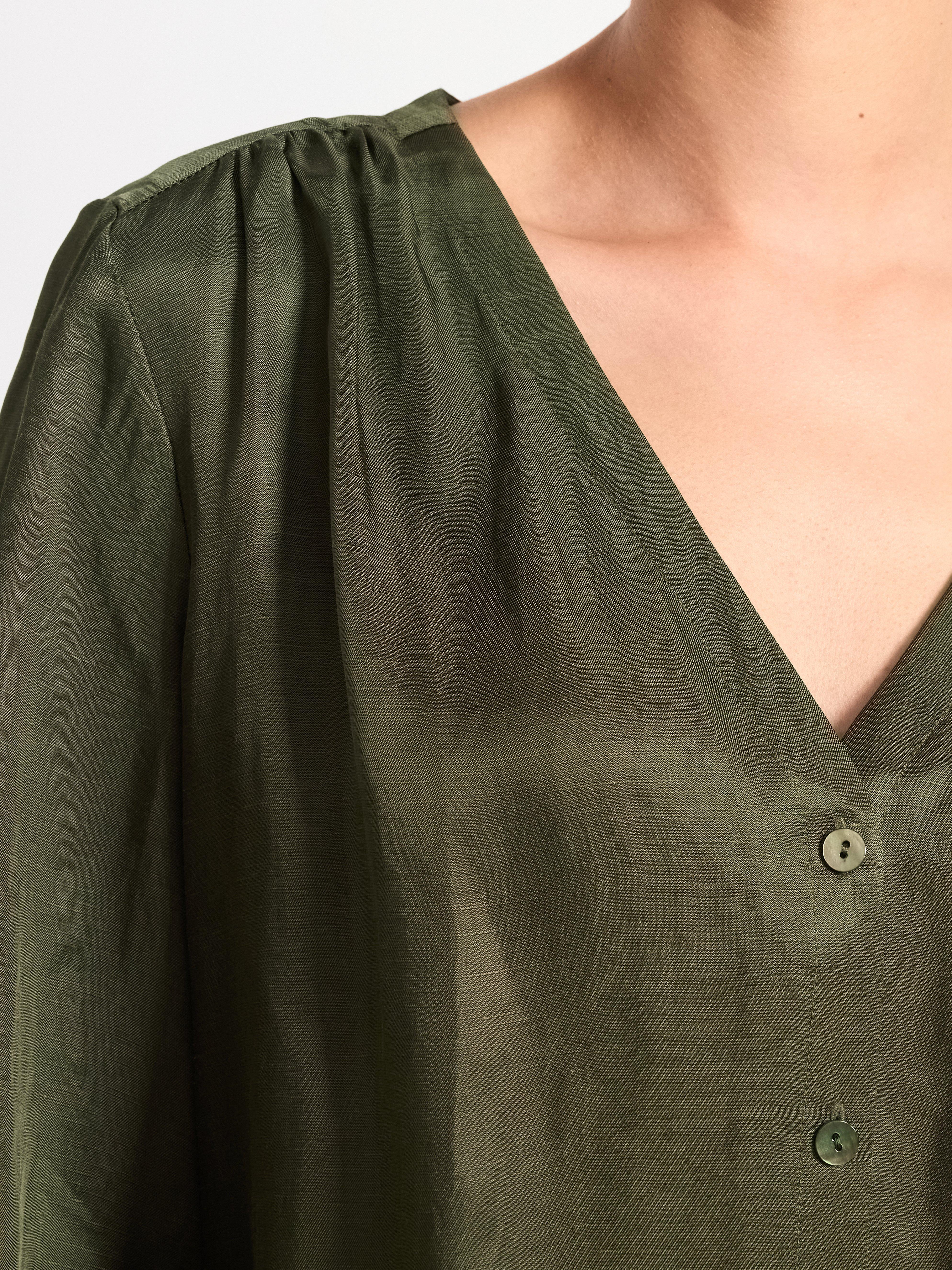 Long puff sleeve blouse green