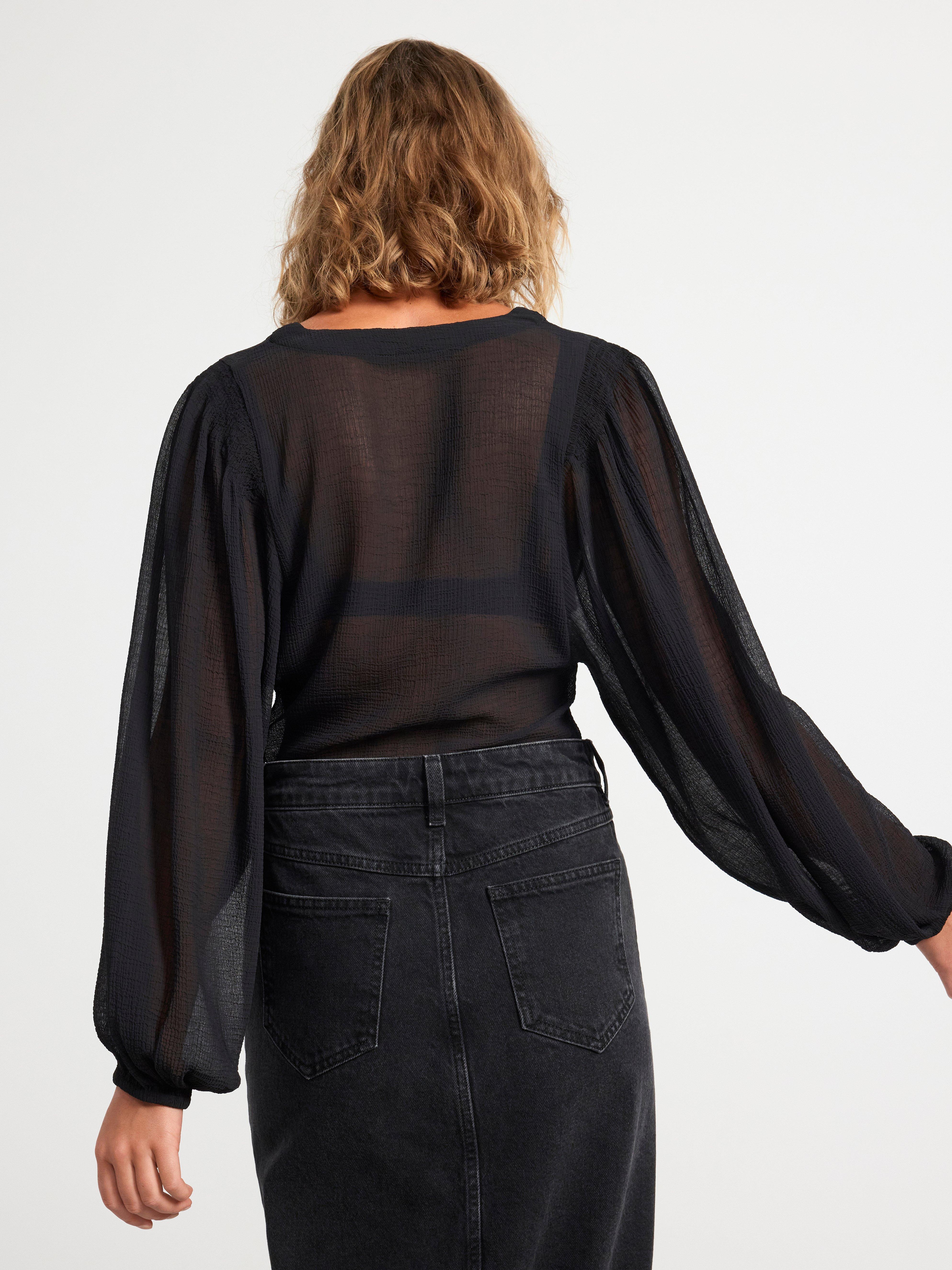 Blouse in chiffon Black