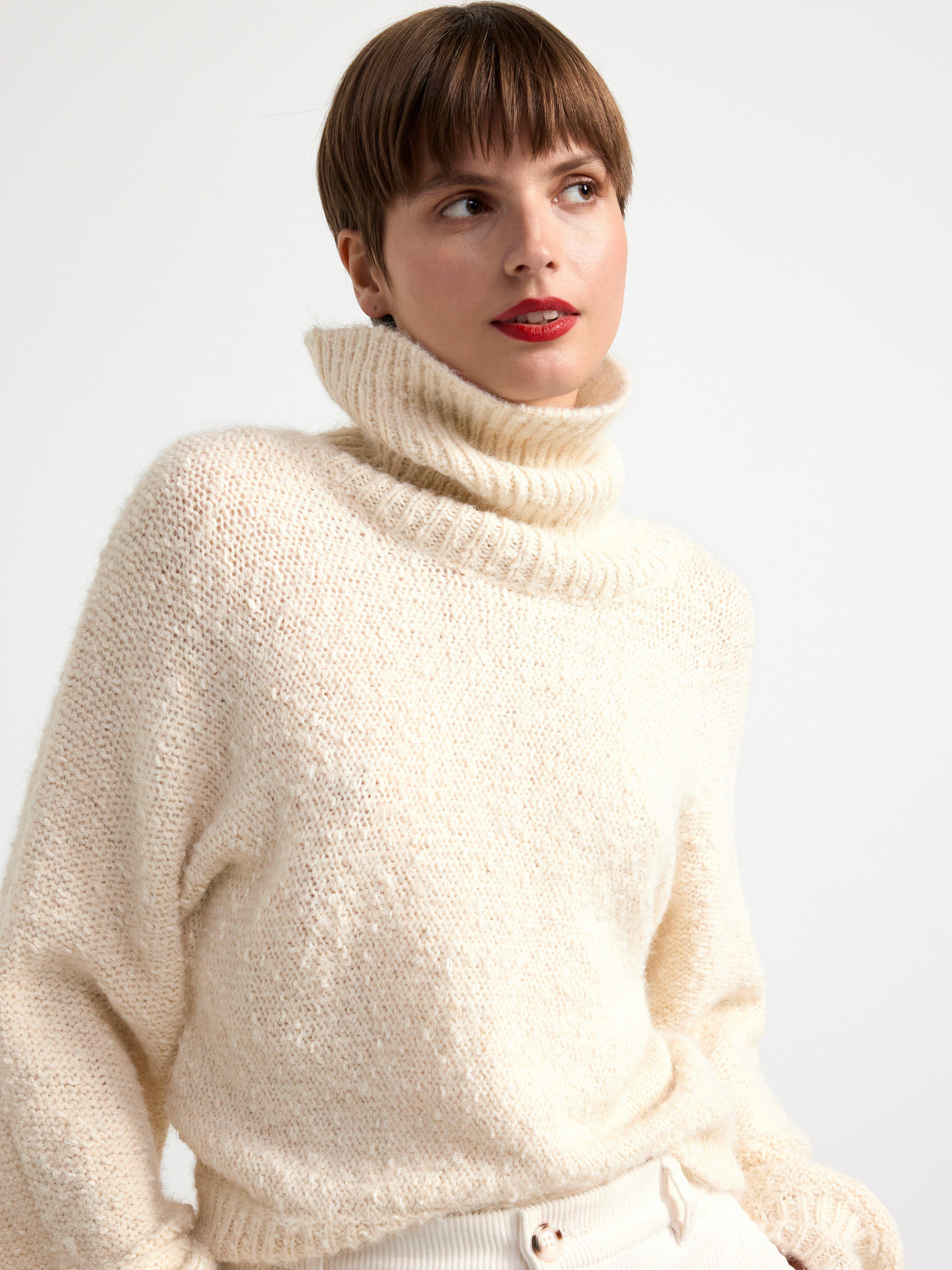 Knitted turtleneck jumper Light Beige