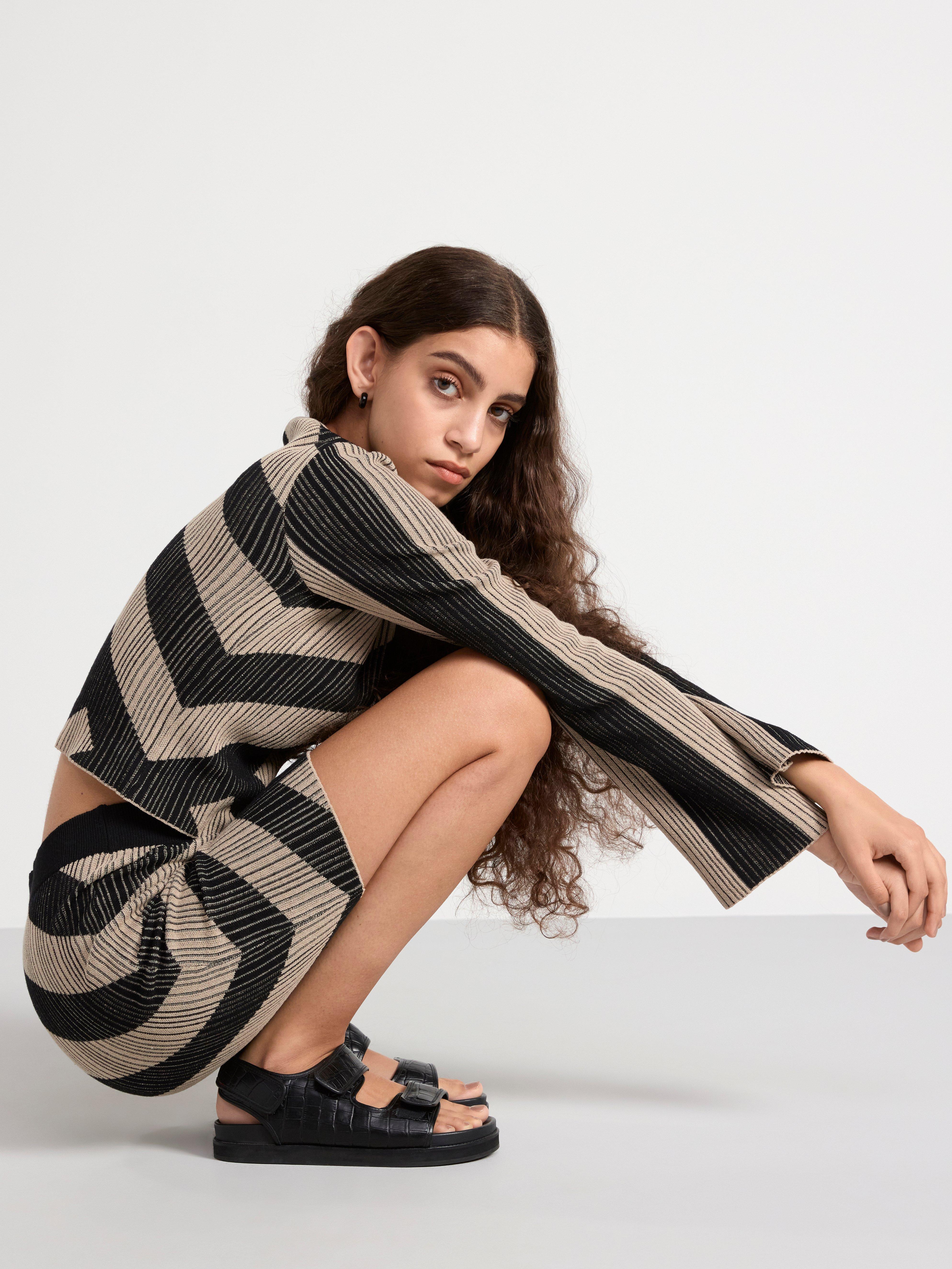 Knitted long sleeve top Black
