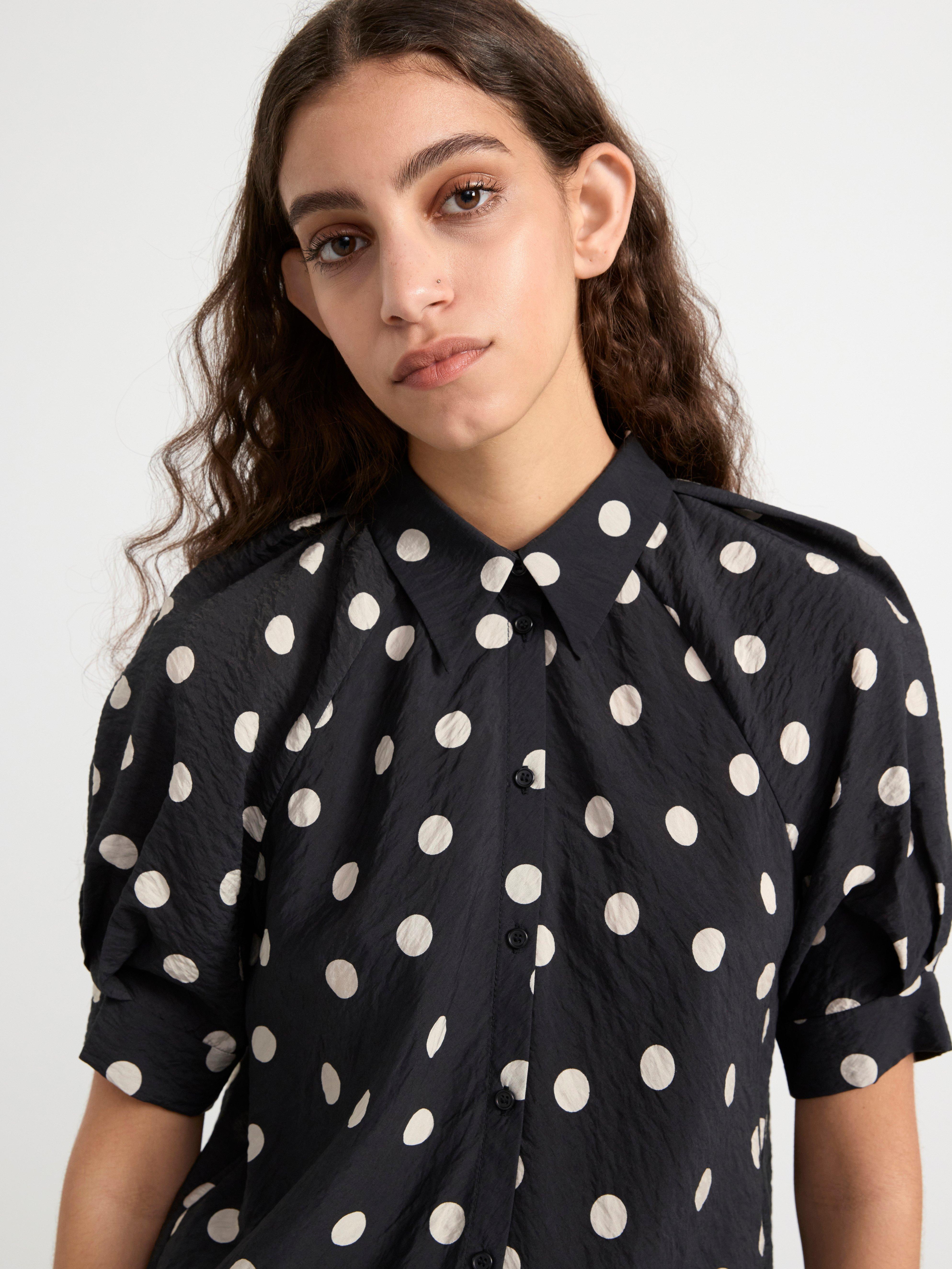 Puff sleeve blouse Black