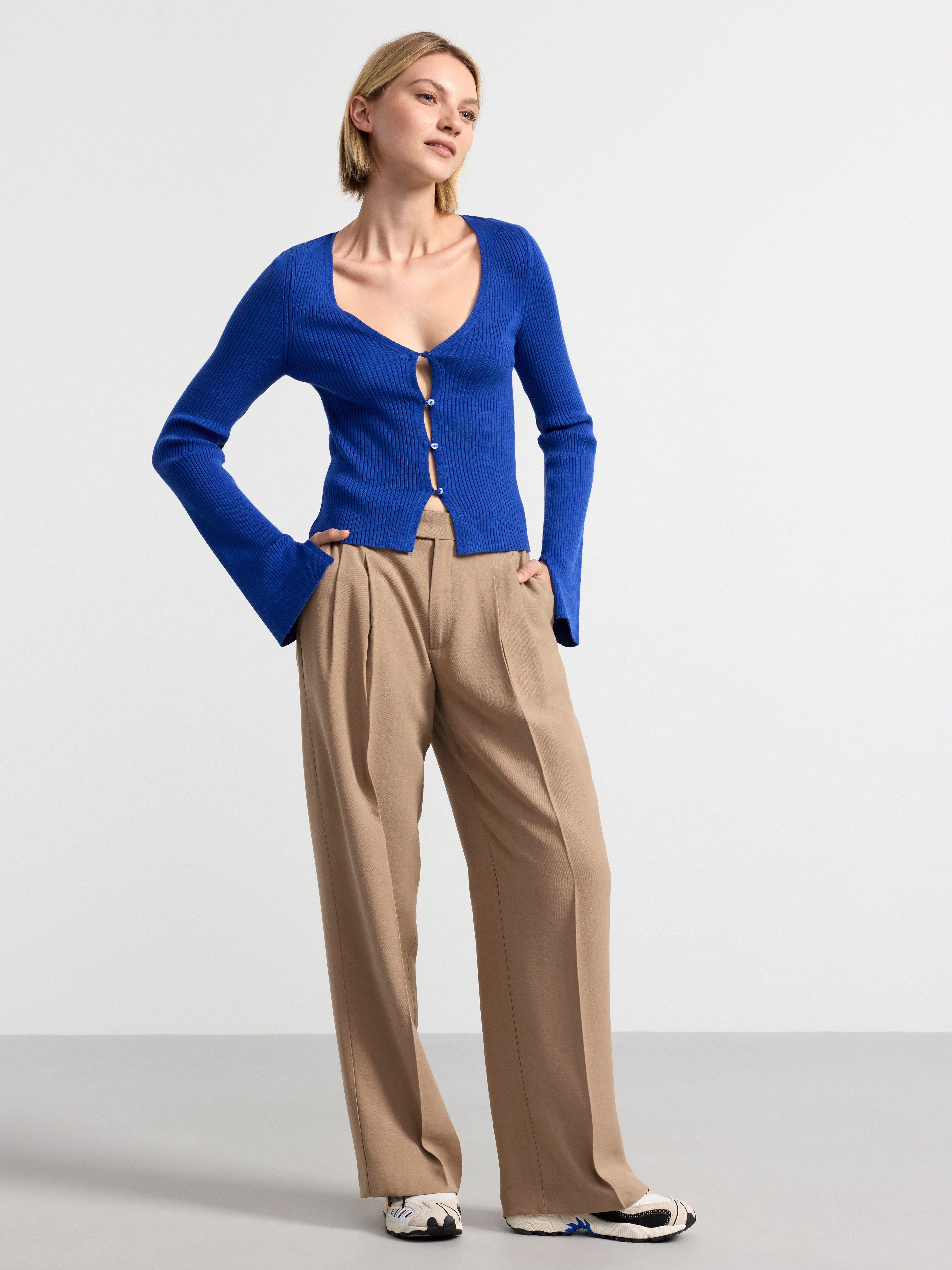 Rib-knitted cardigan blue