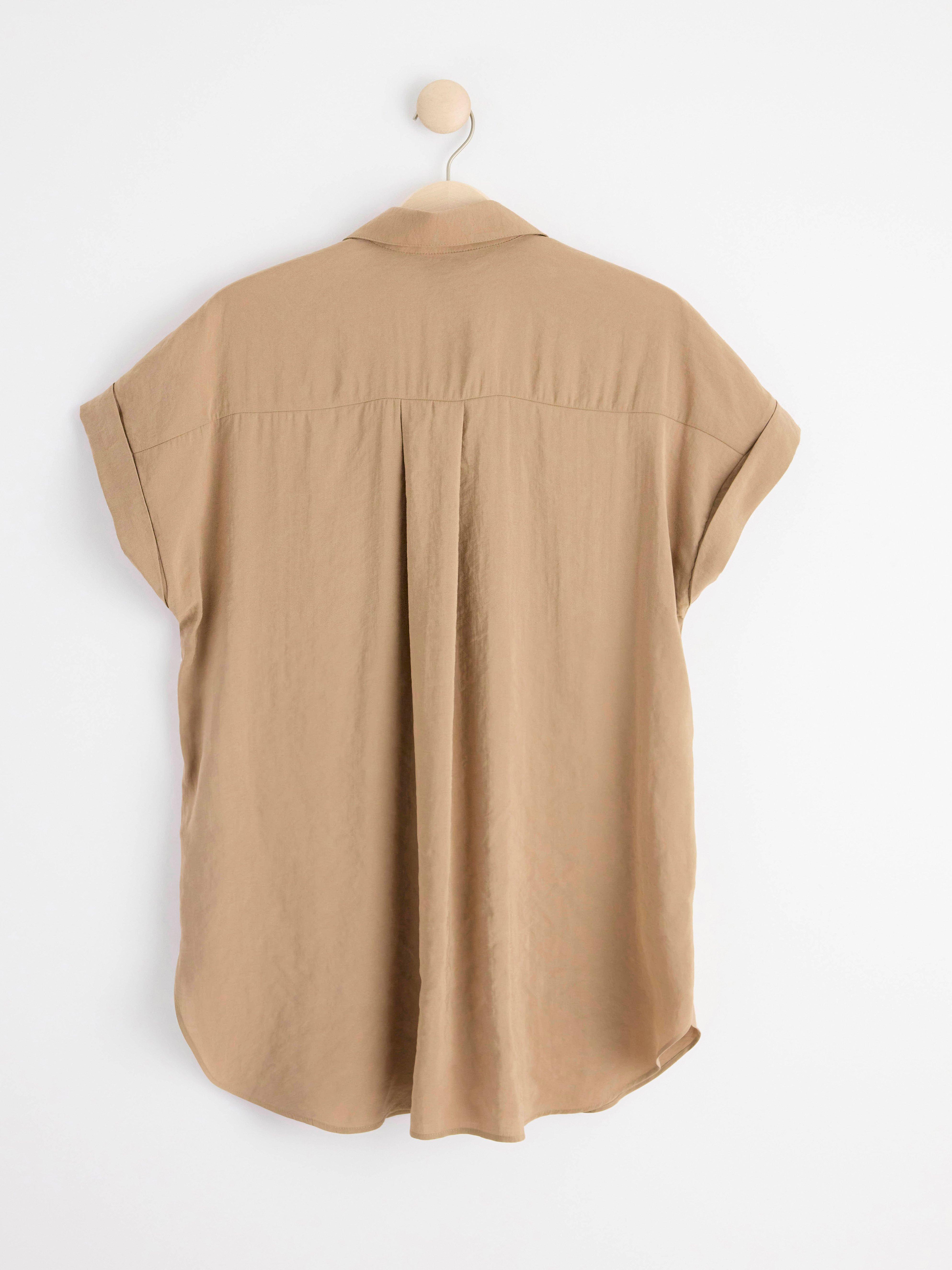 Short sleeve blouse with pockets Light dusty  Brown