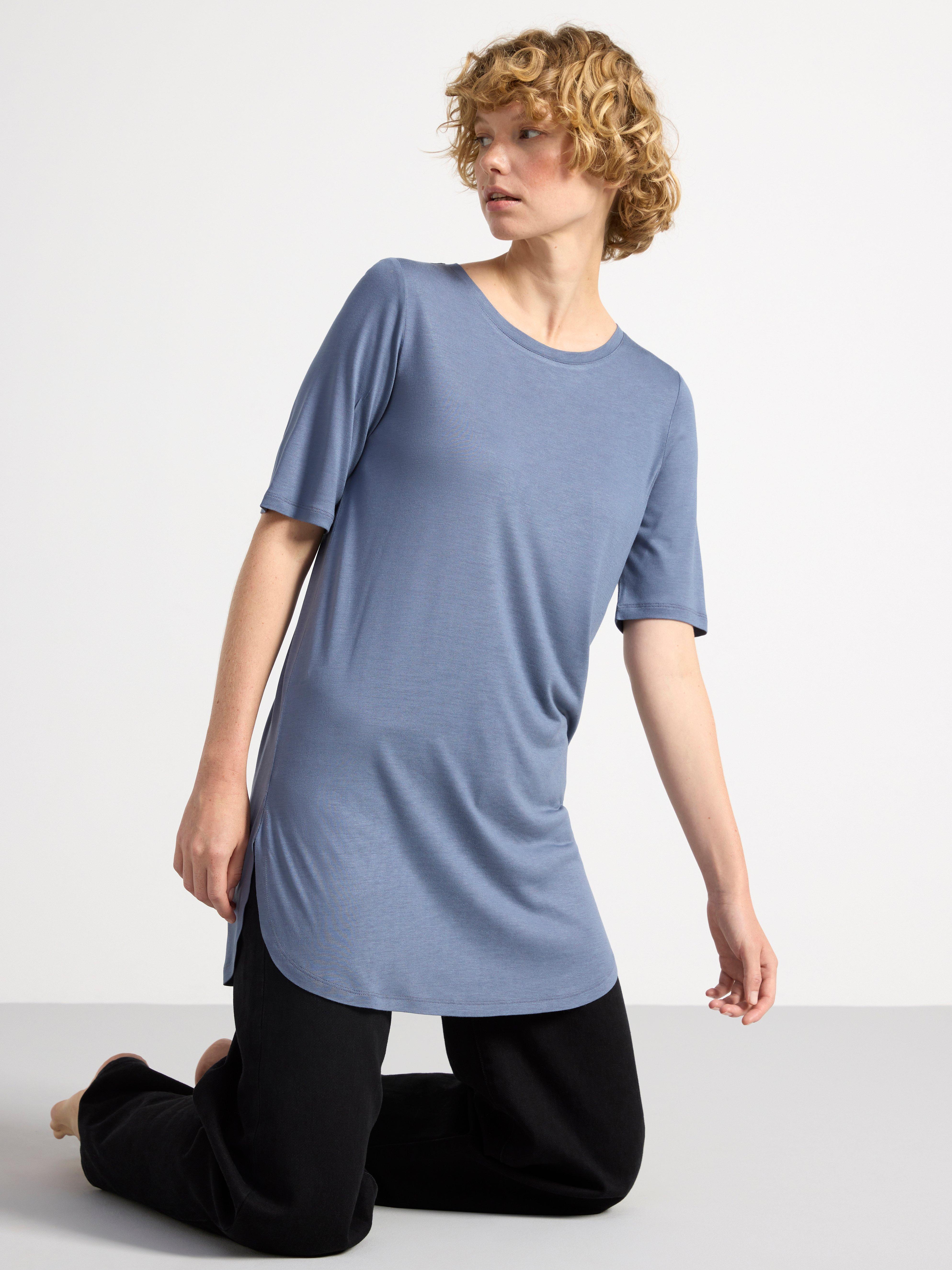 Long T-shirt blue