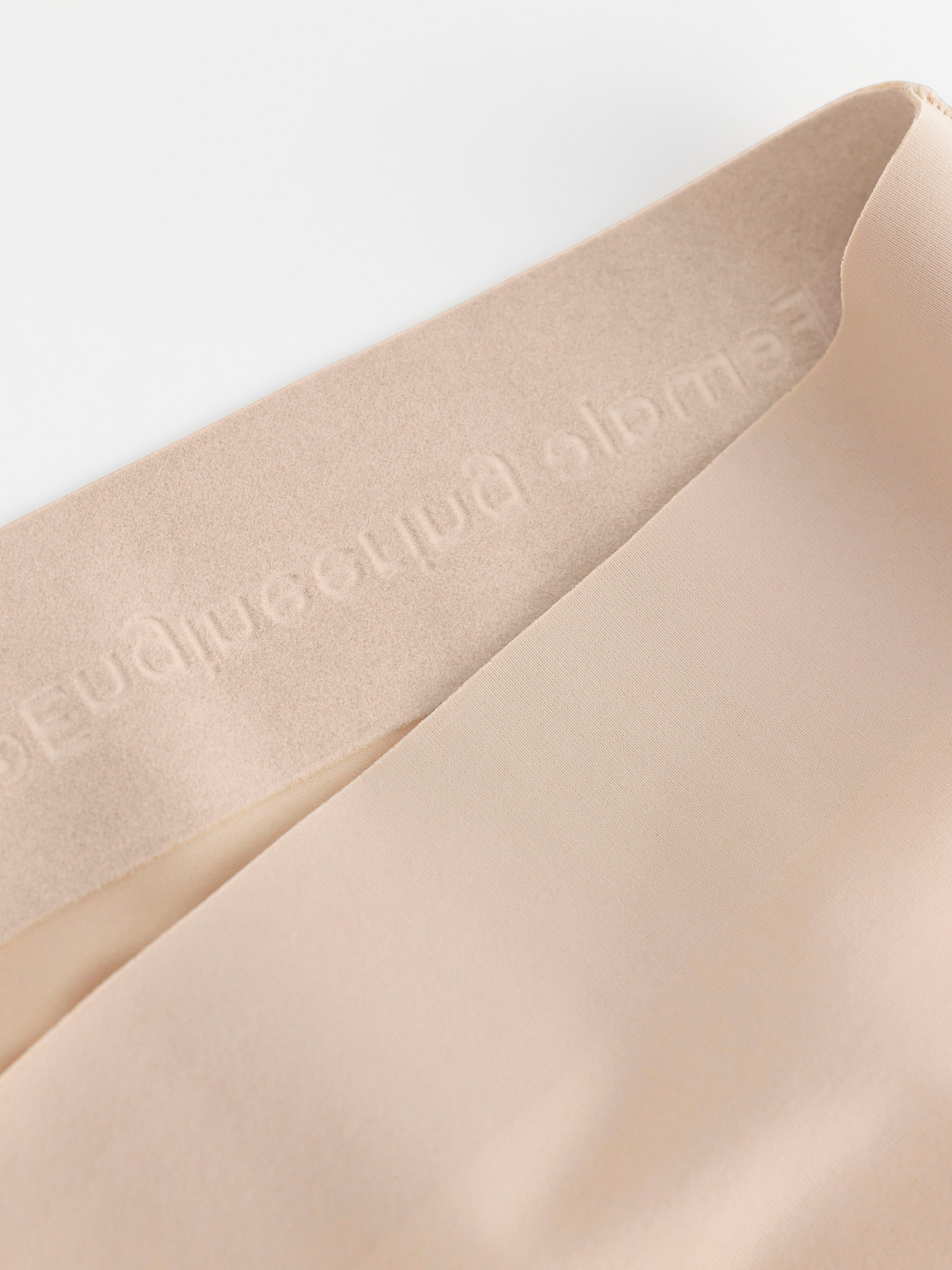 Engineered Hiphugger Period Proof – Pantyliner Mini Absorbency Beige