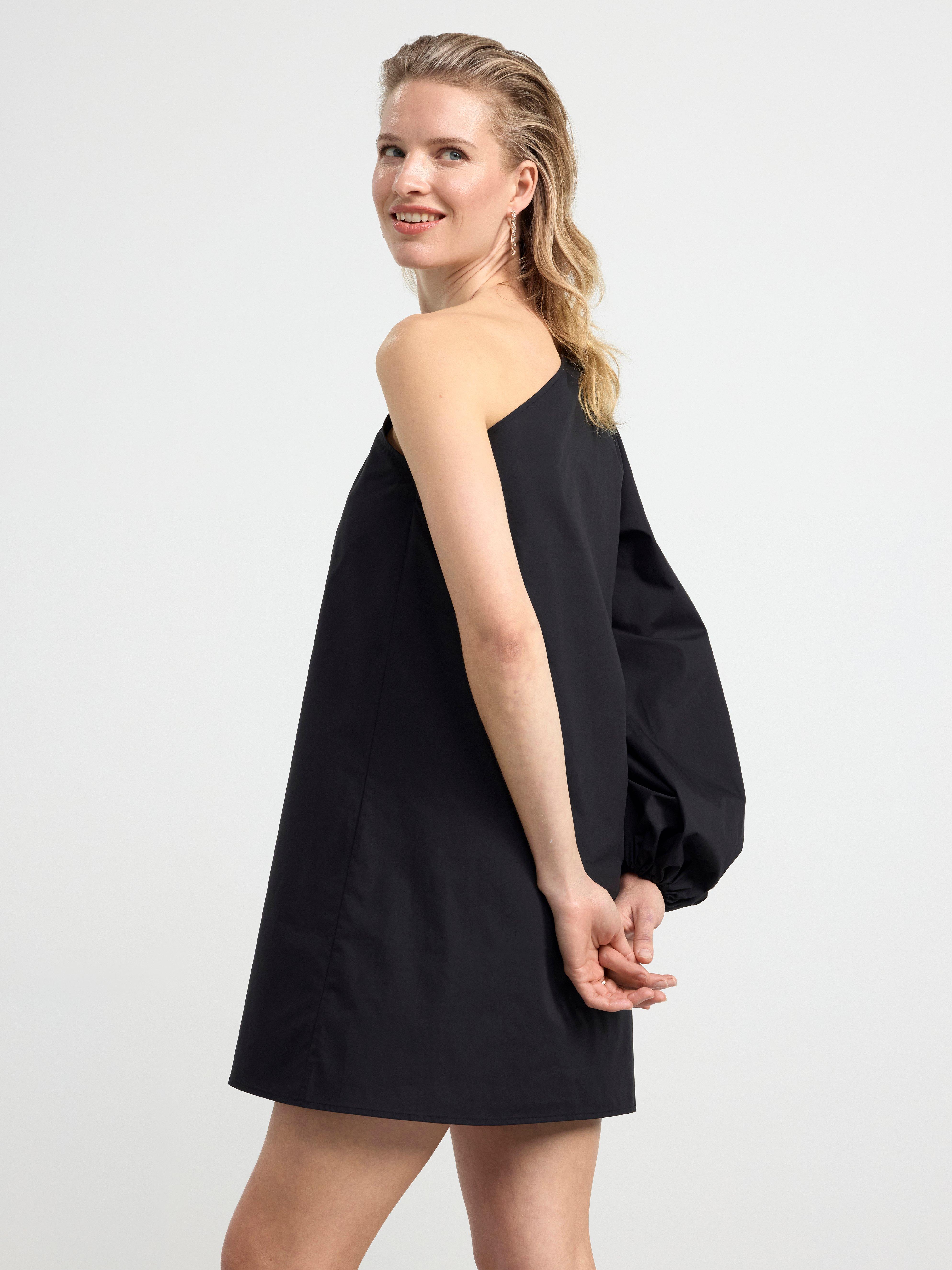 One-shoulder dress Black