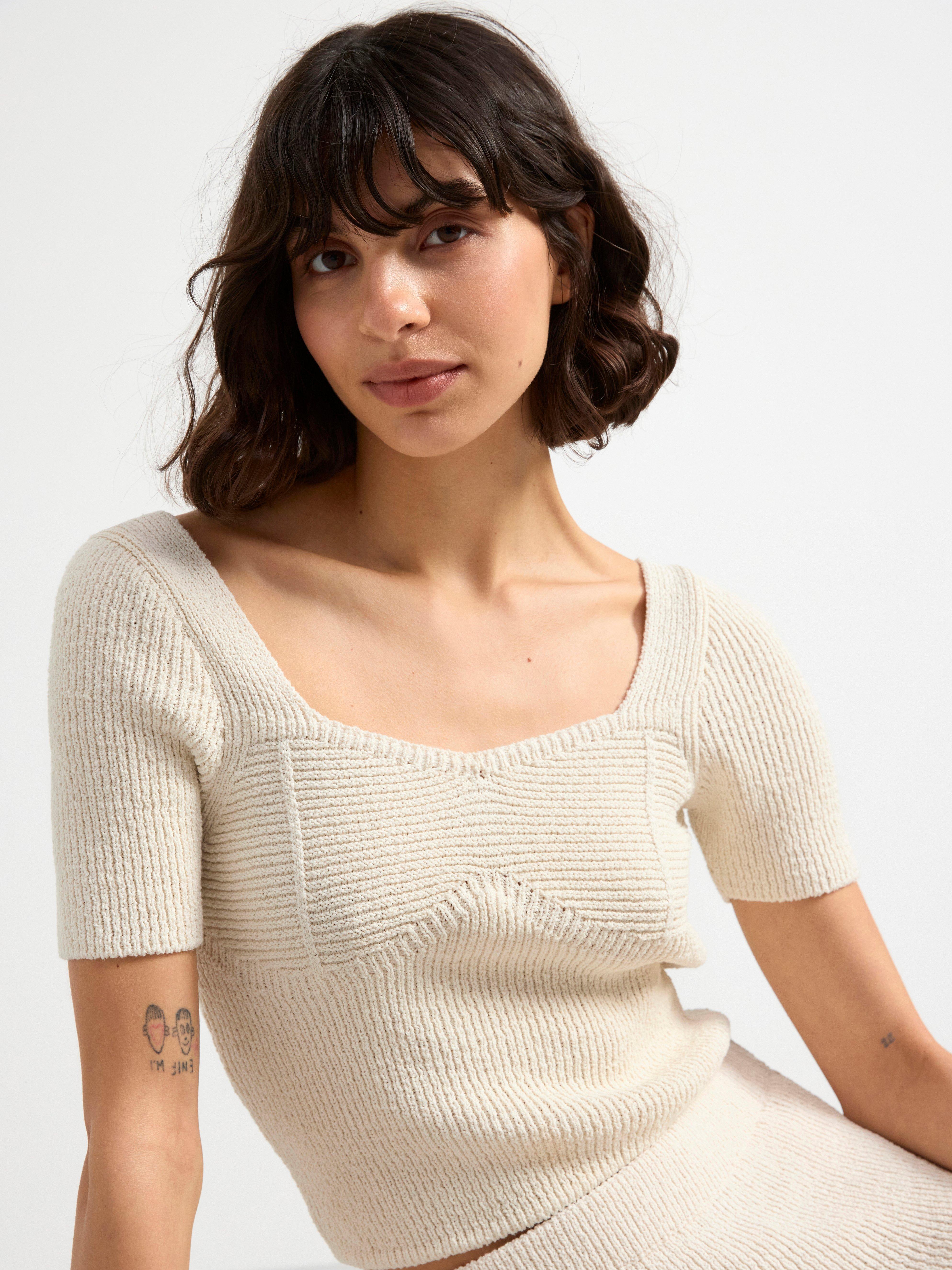 Knitted short sleeve top white