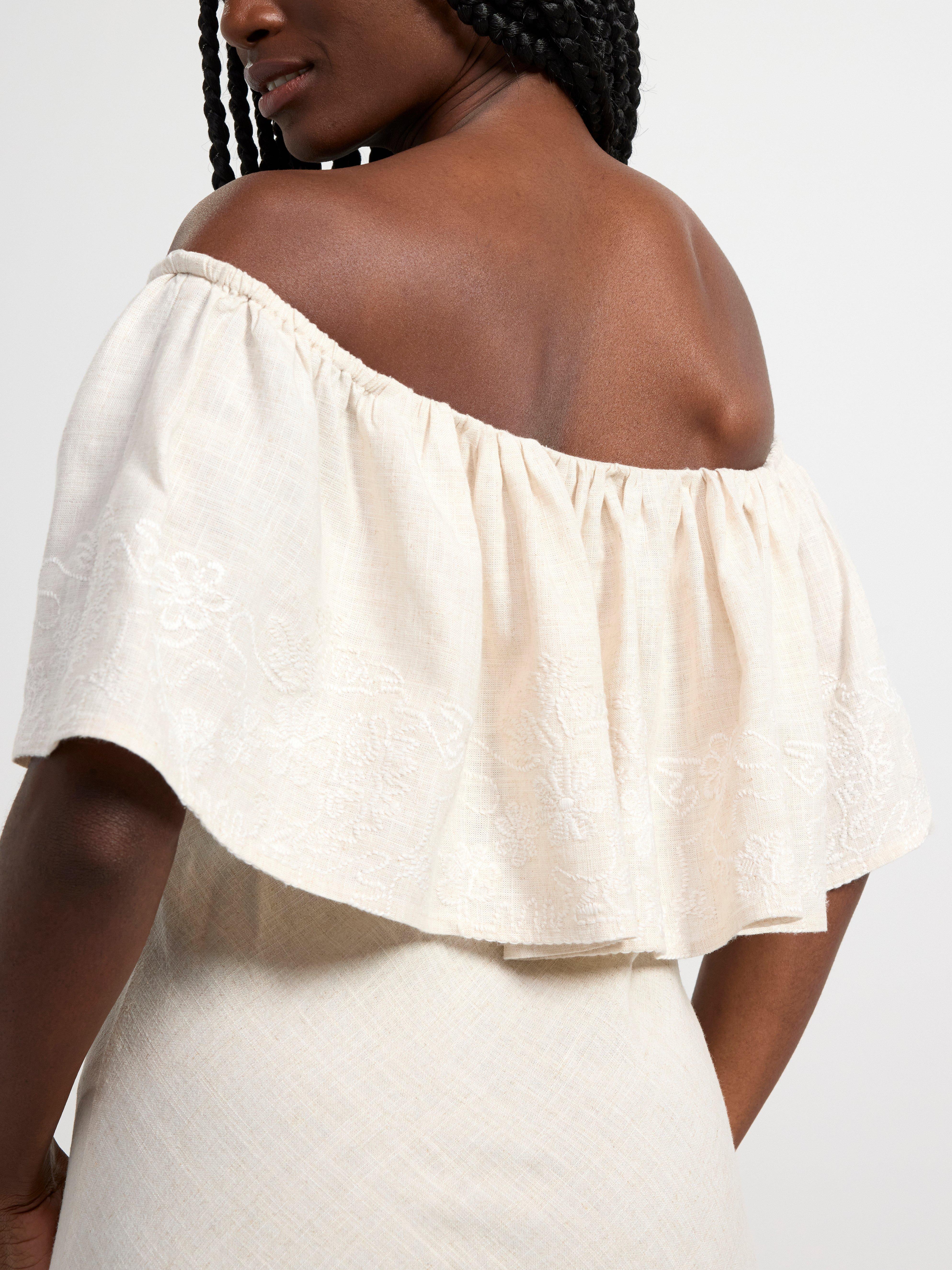 Maxi dress with flounce beige