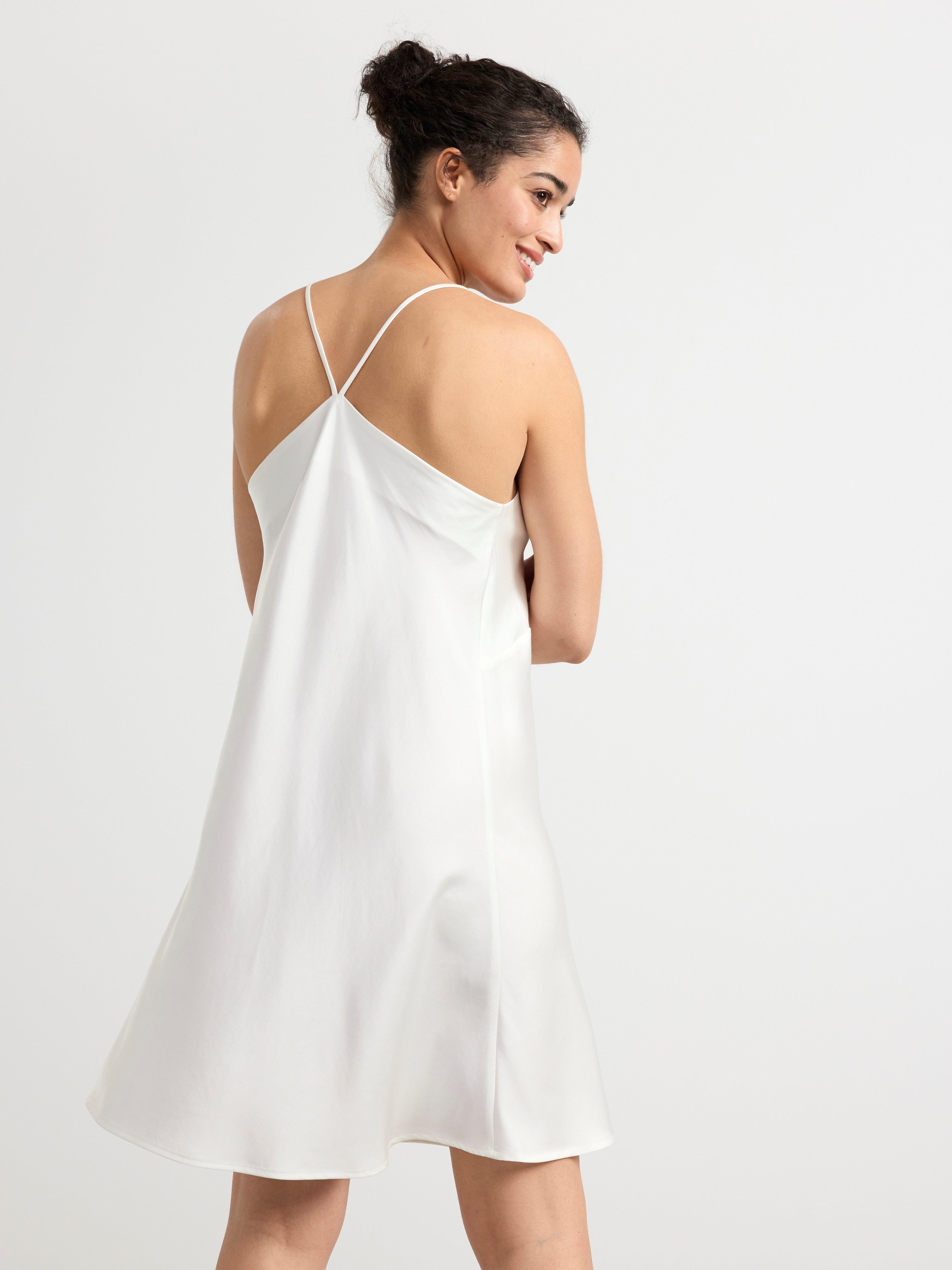 Short satin night slip Light White