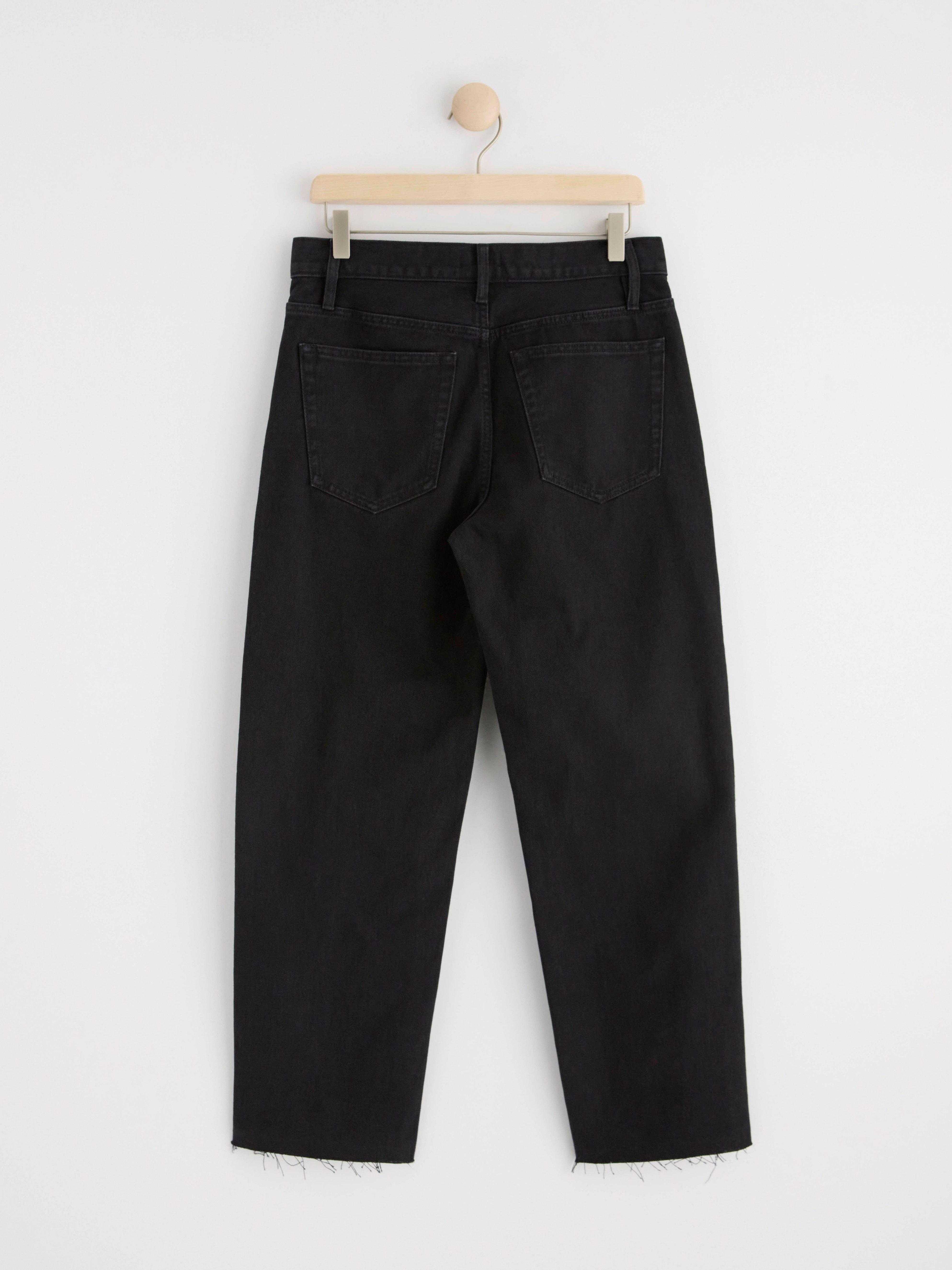 SIA Cropped straight regular waist jeans Black