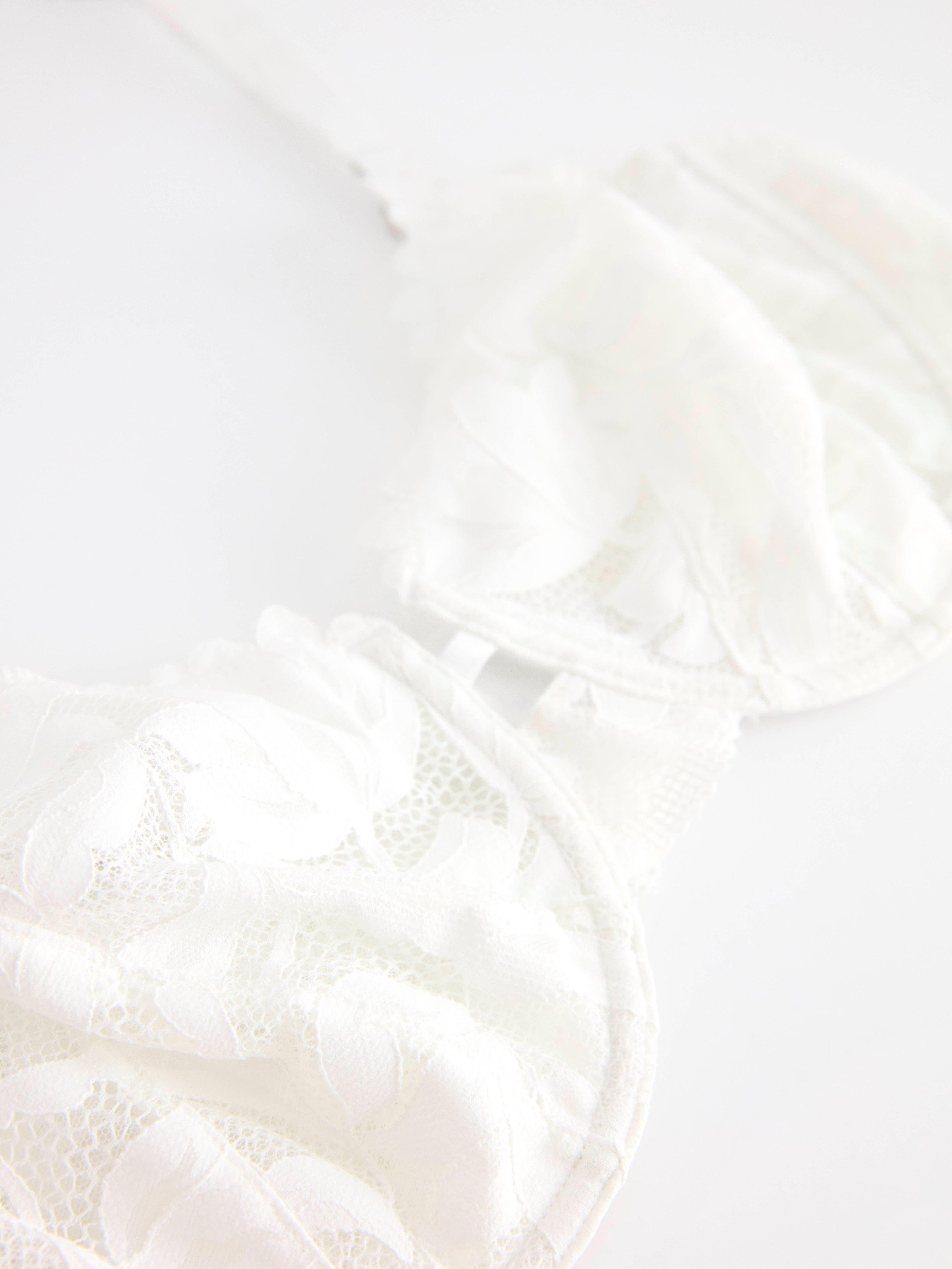 Unpadded bra with mesh and lace White