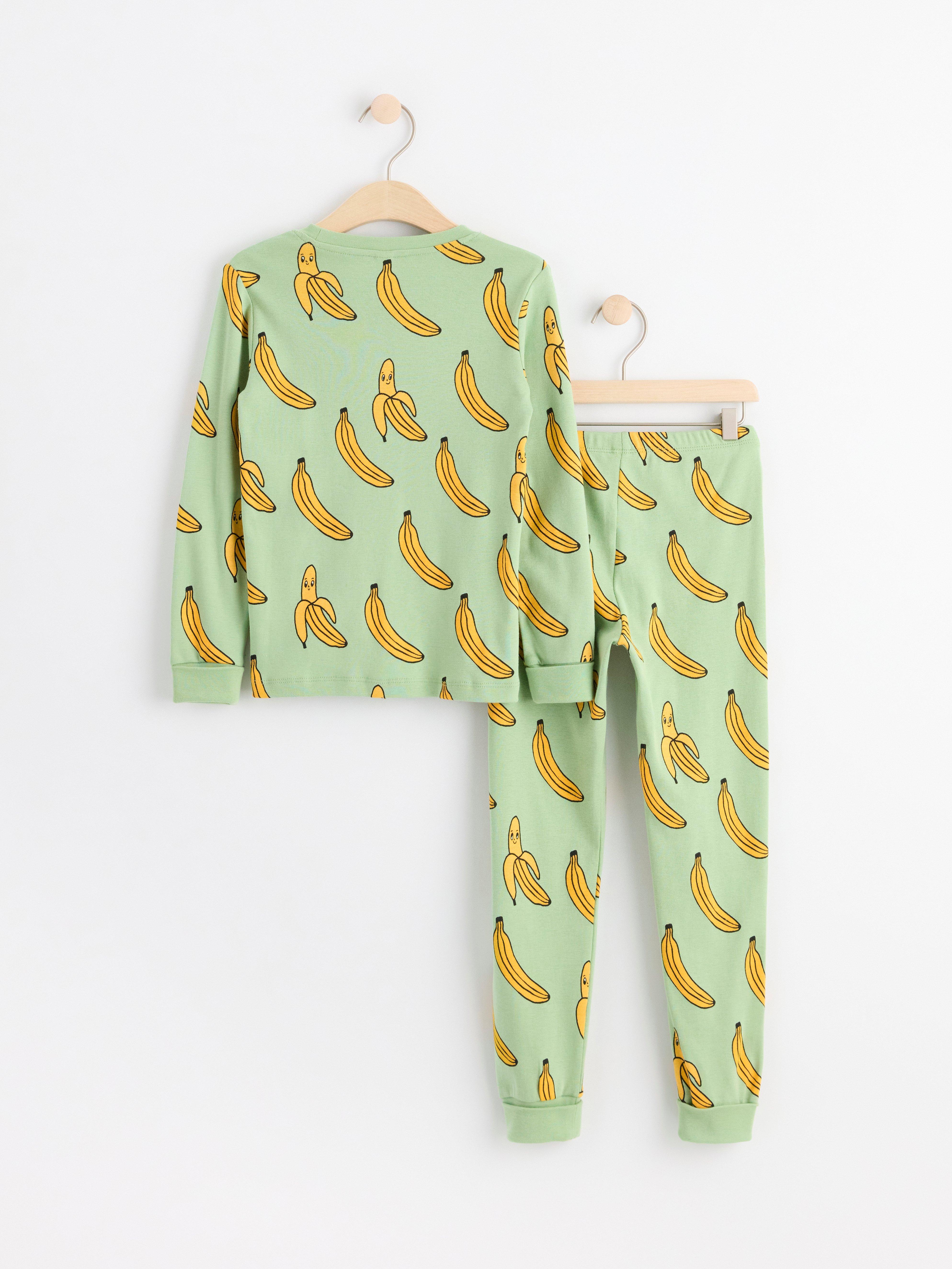 Pyjama set with bananas Green