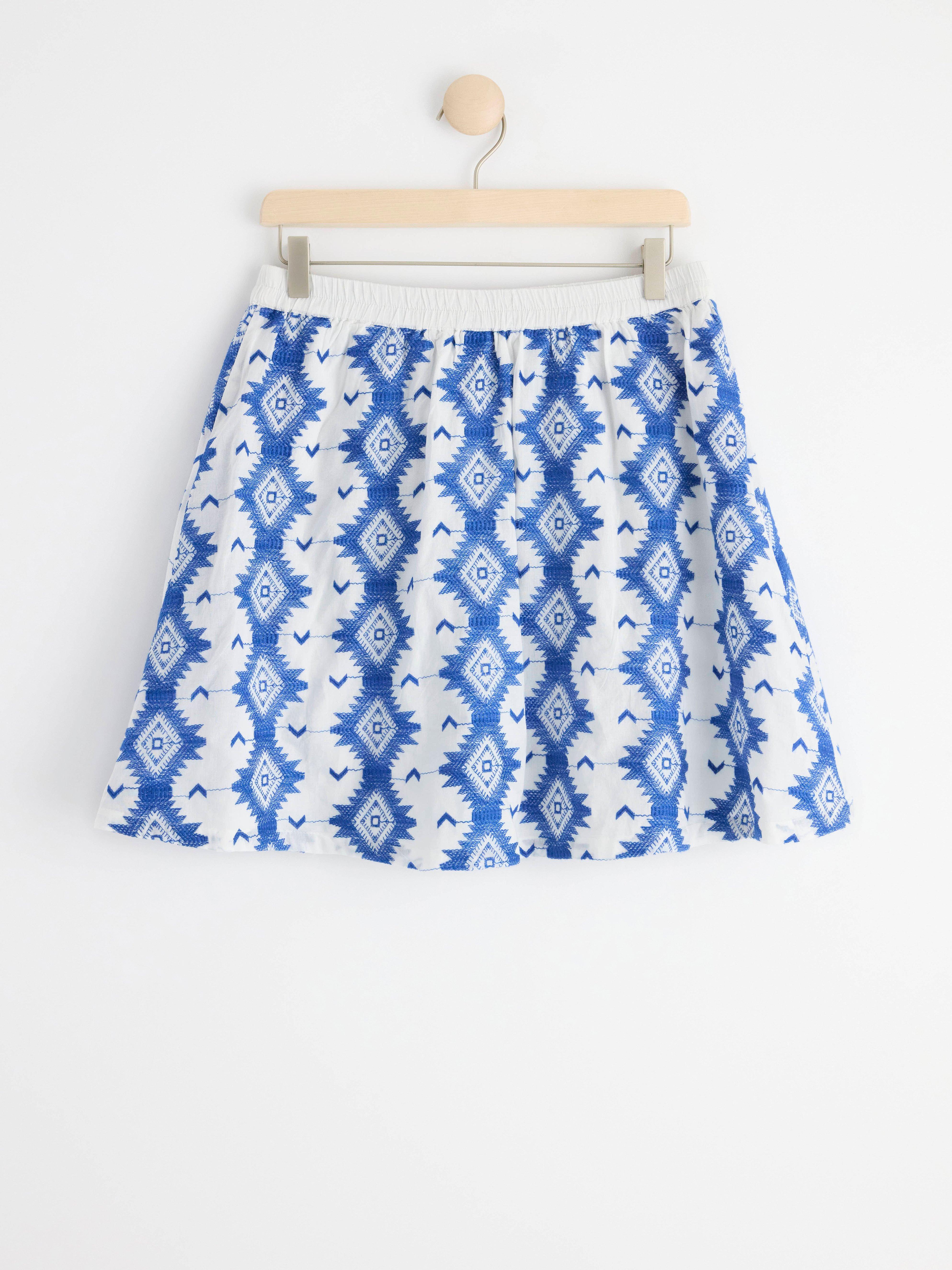 Skirt with embroidered pattern Off White