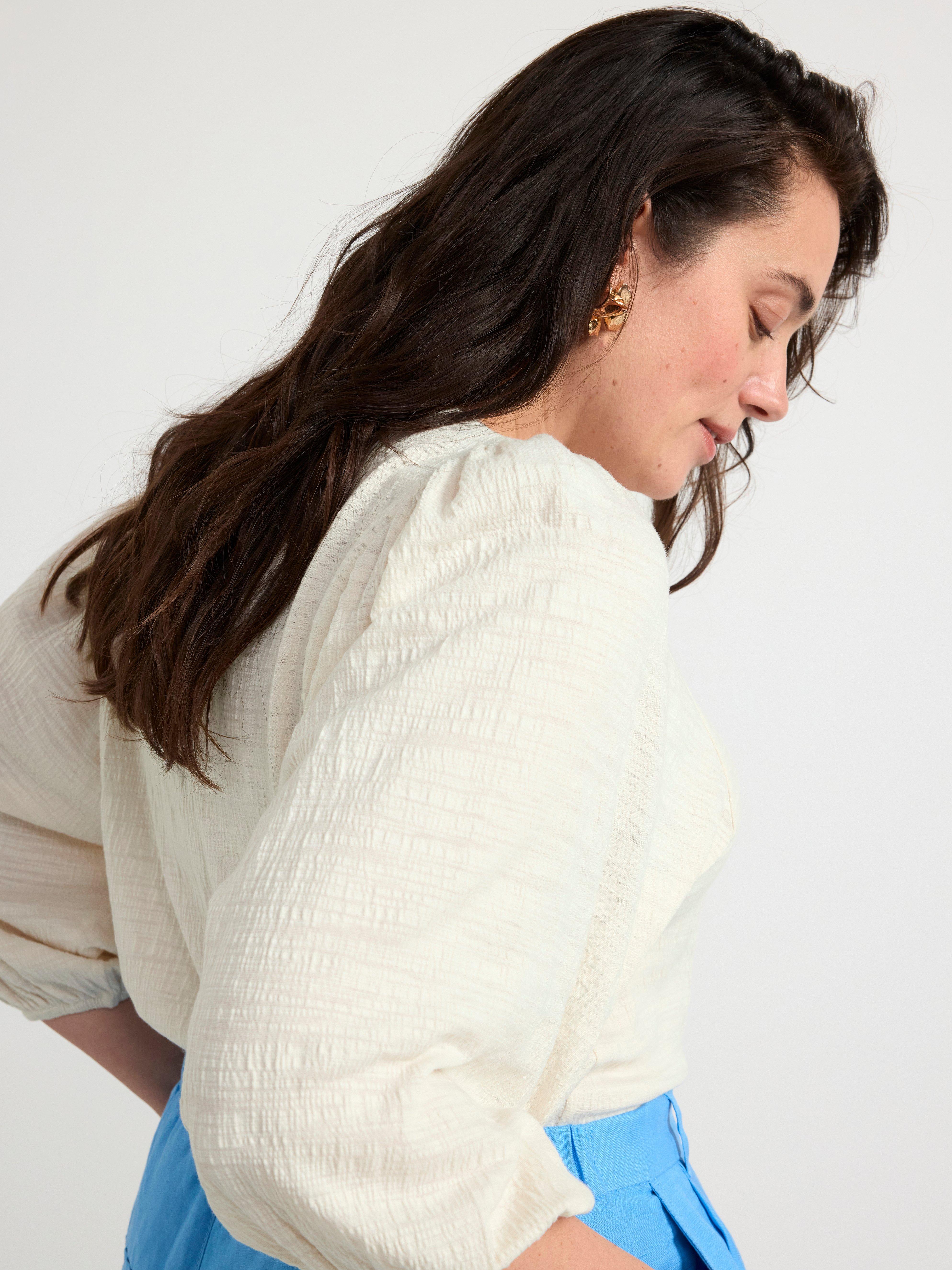 Puff sleeve top with texture Off White