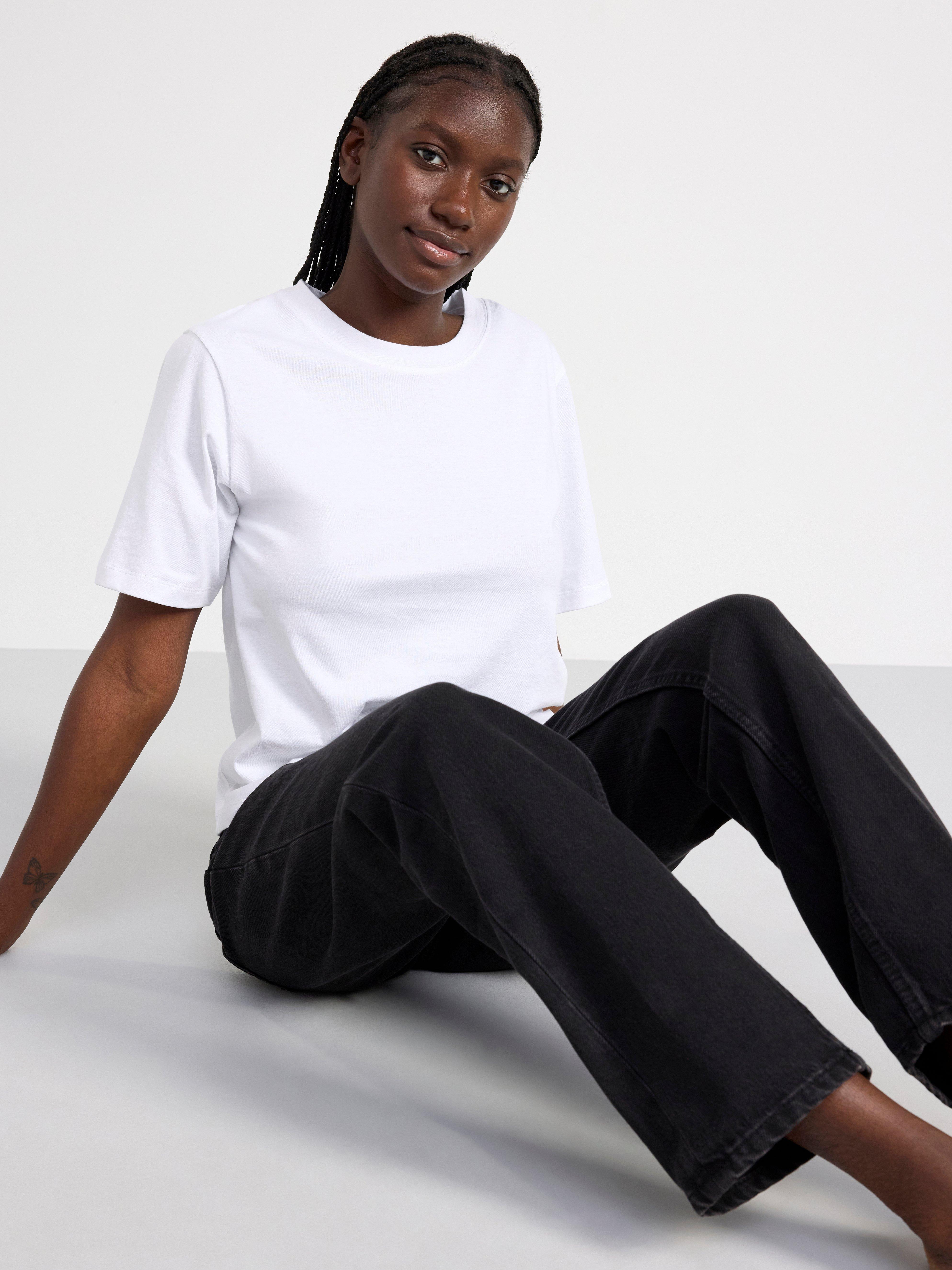 BETTY High waist straight jeans Black