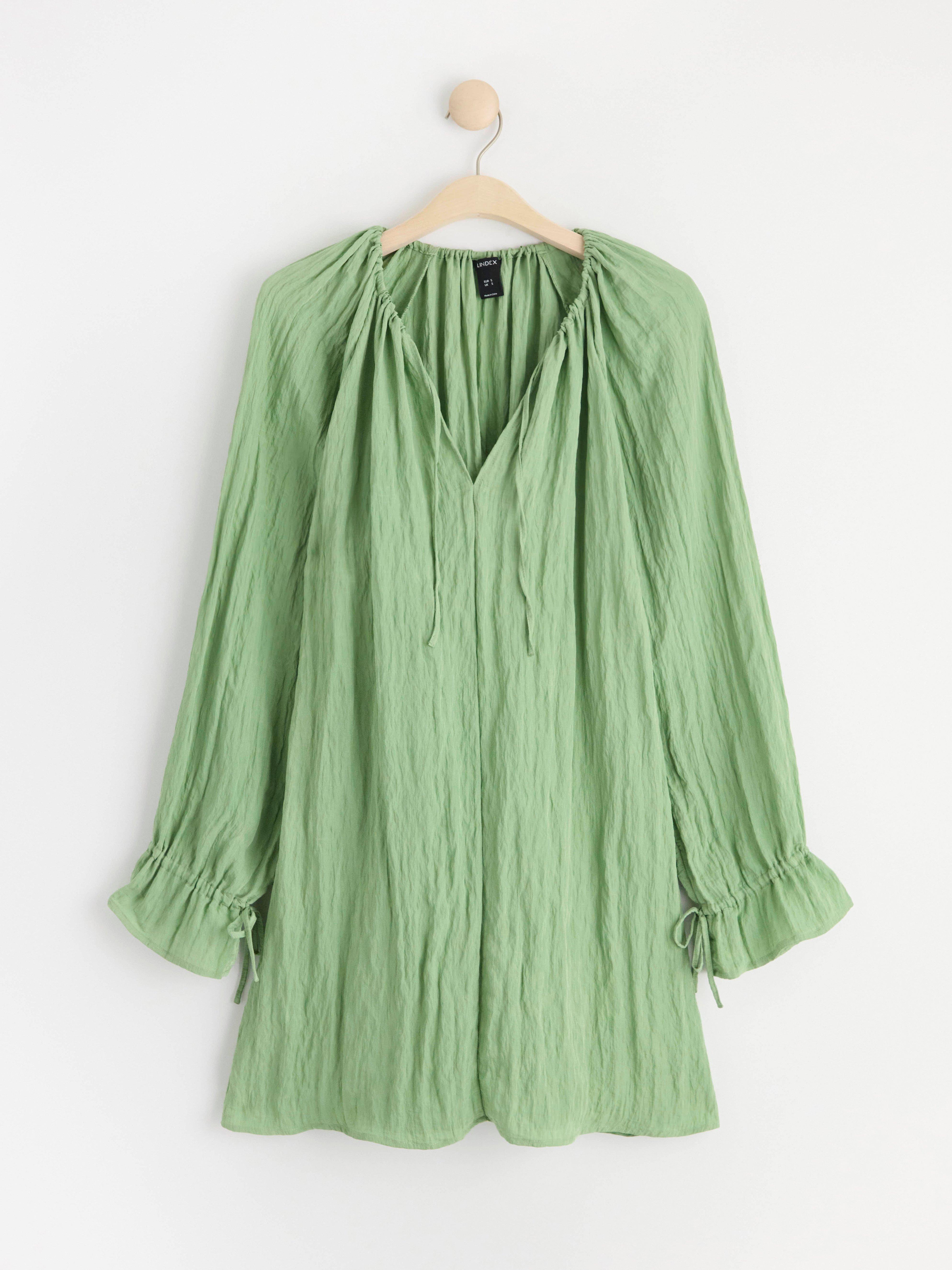 Long sleeved tunic green