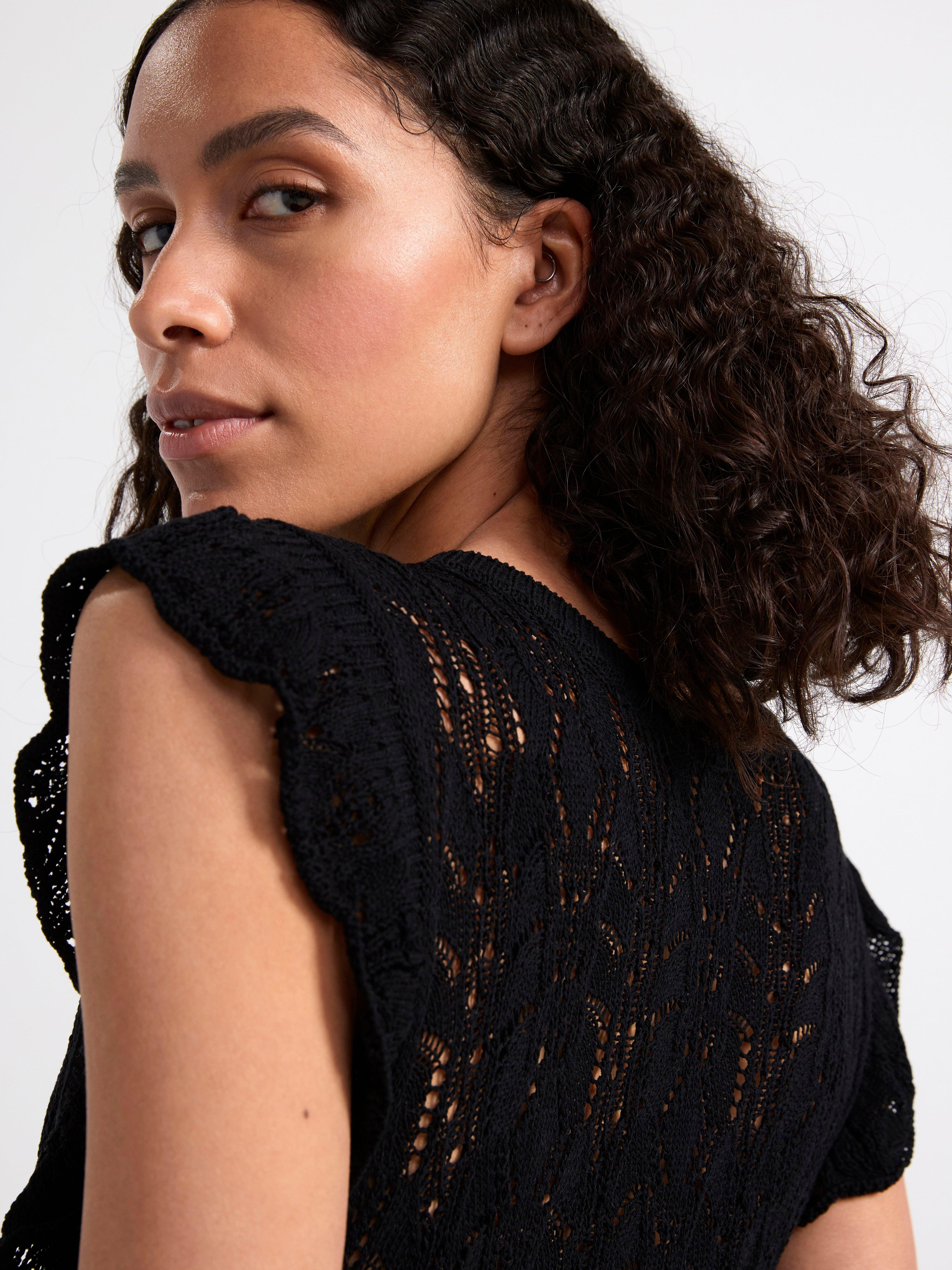 Knitted sleeveless top Black