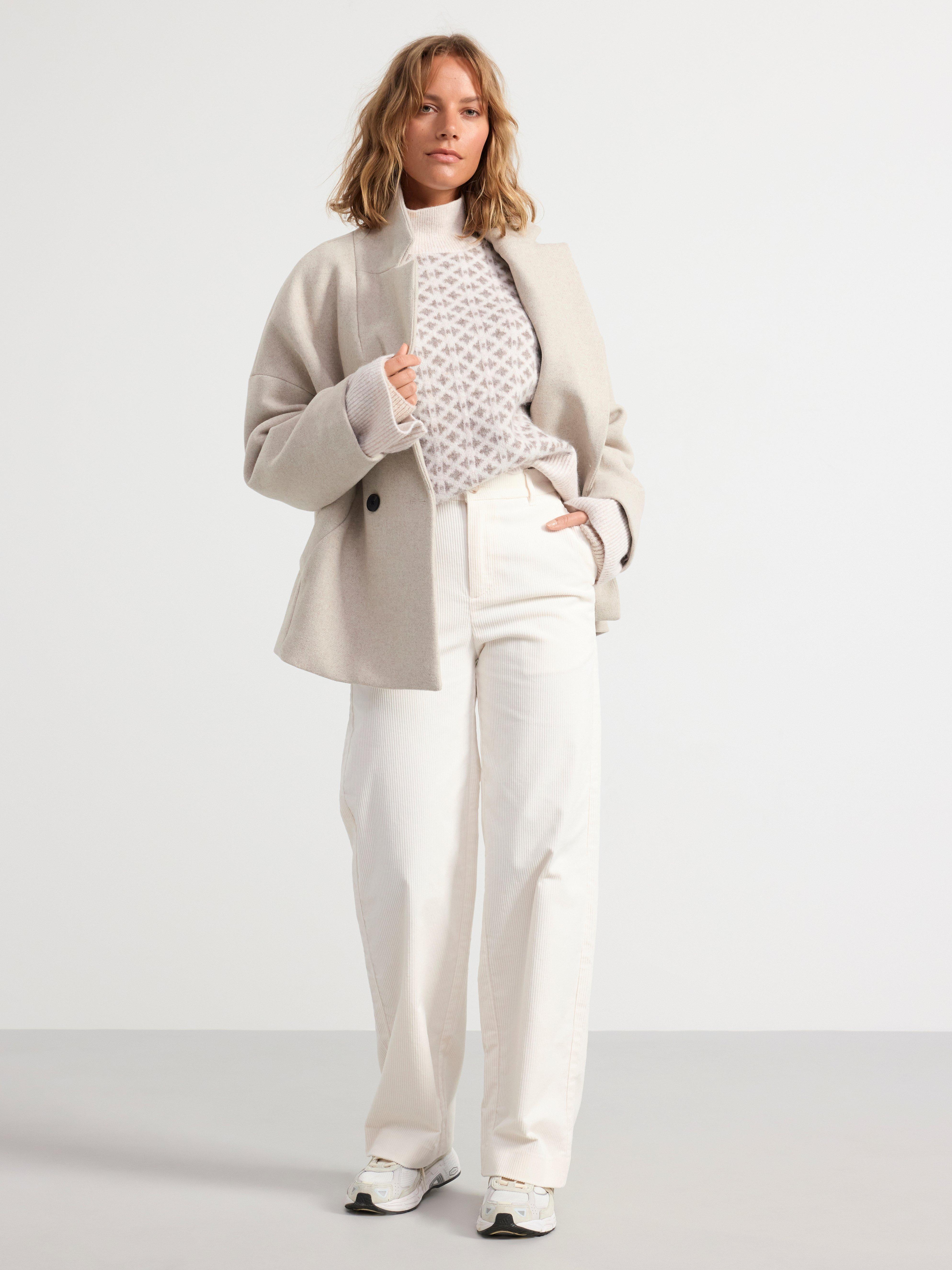 Knitted jumper with pattern beige