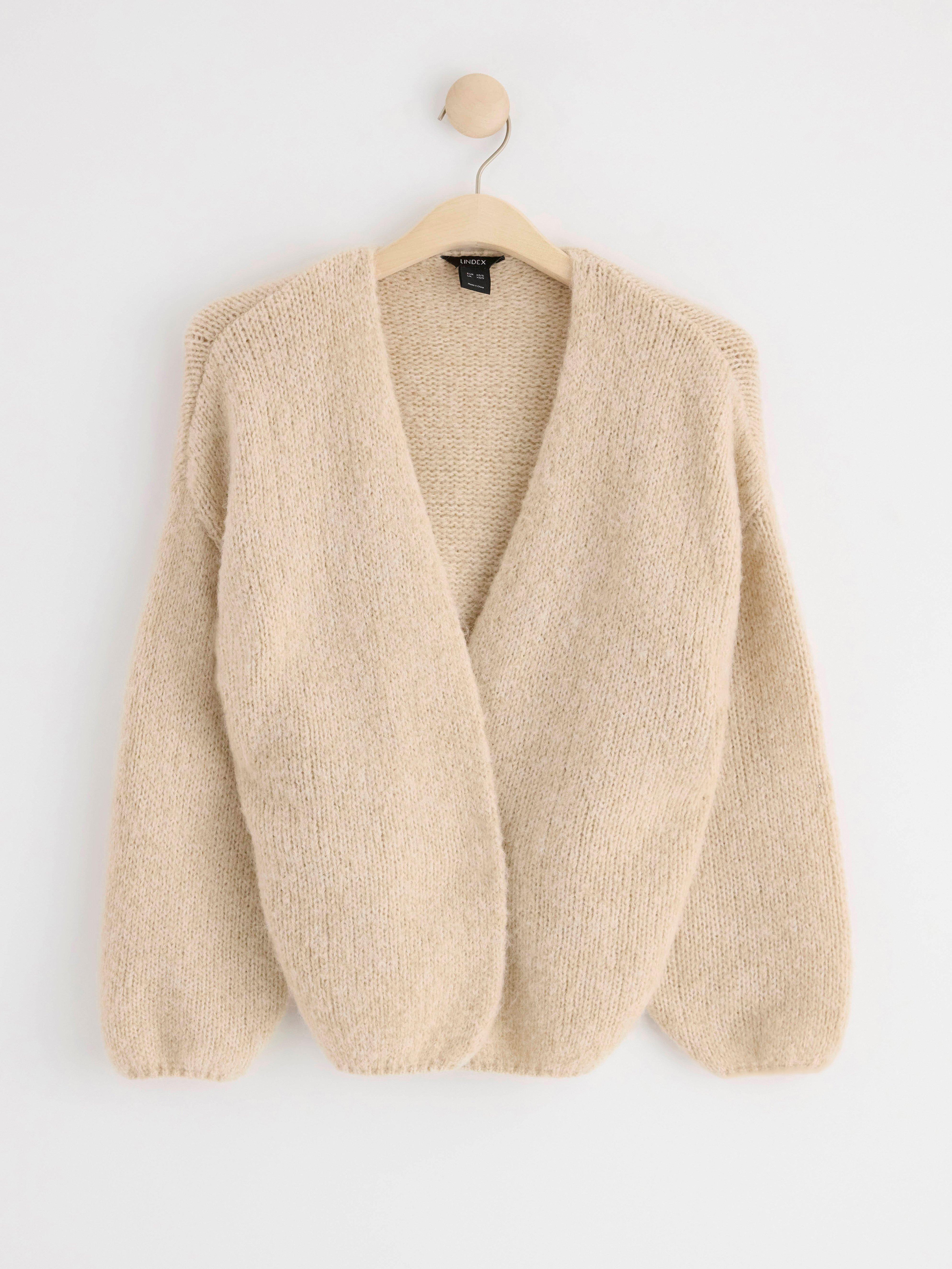 Knitted cardigan beige