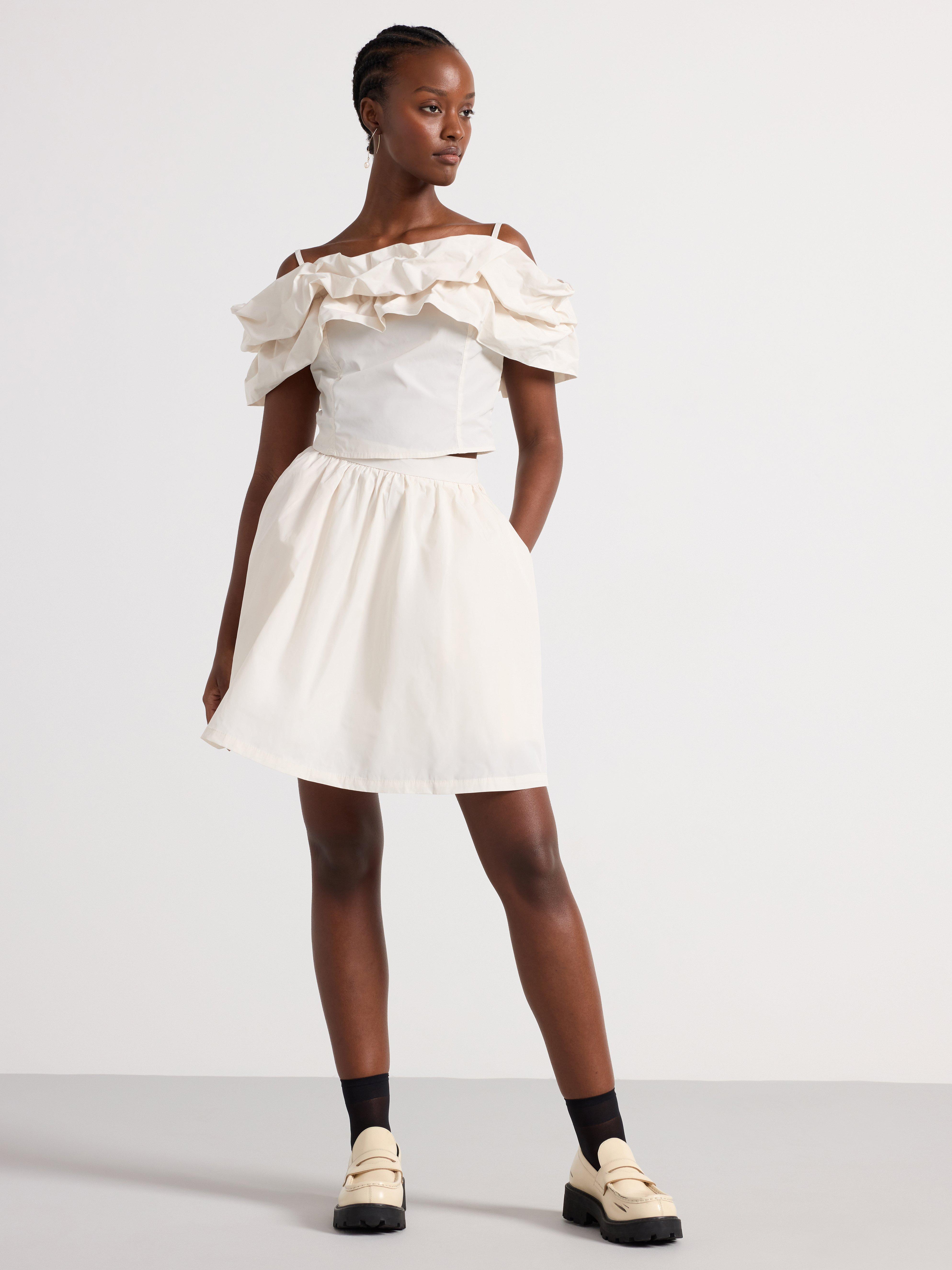 Cropped top with flounce Light Dusty White