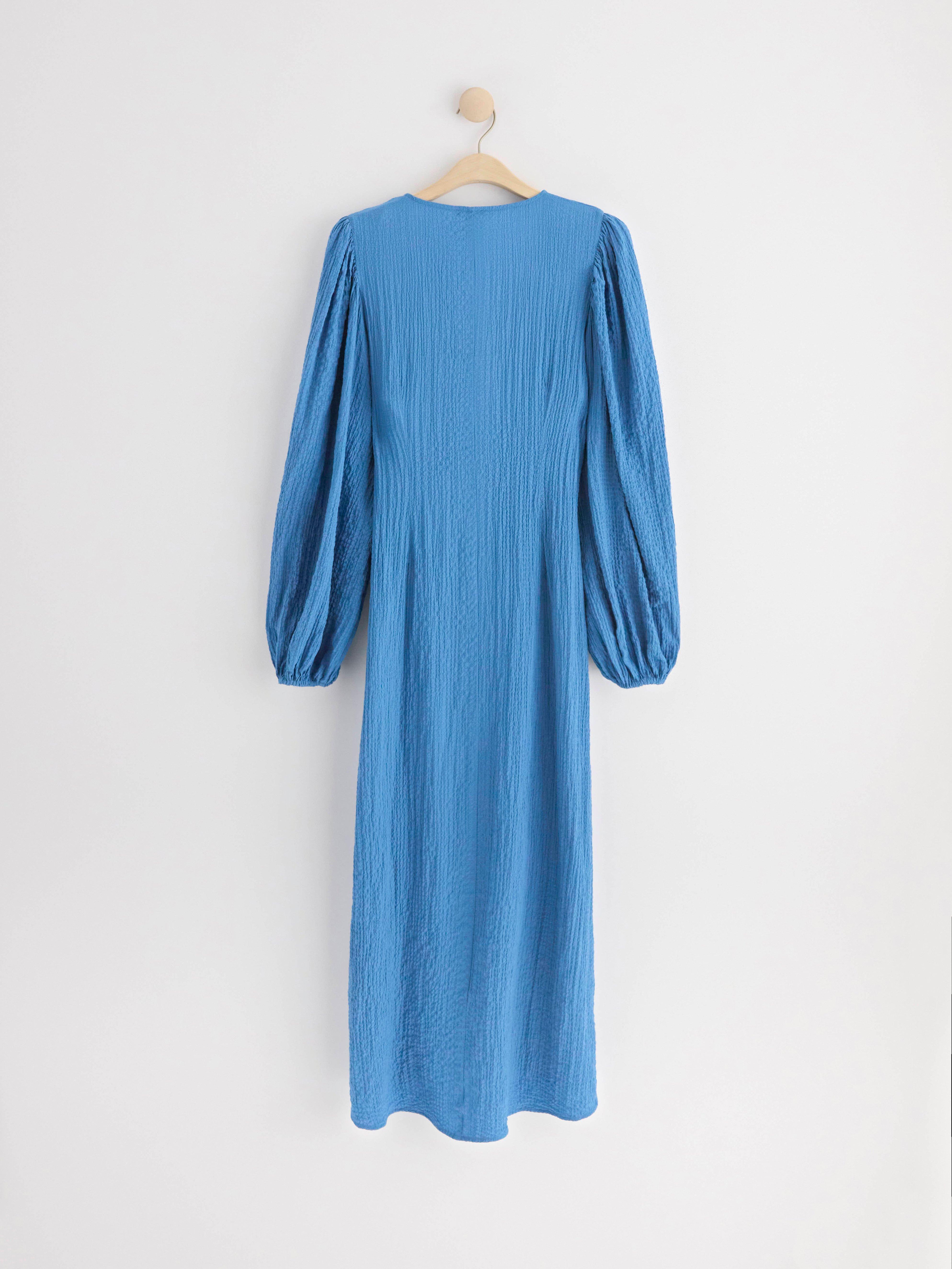 Dress with voluminous sleeves blue