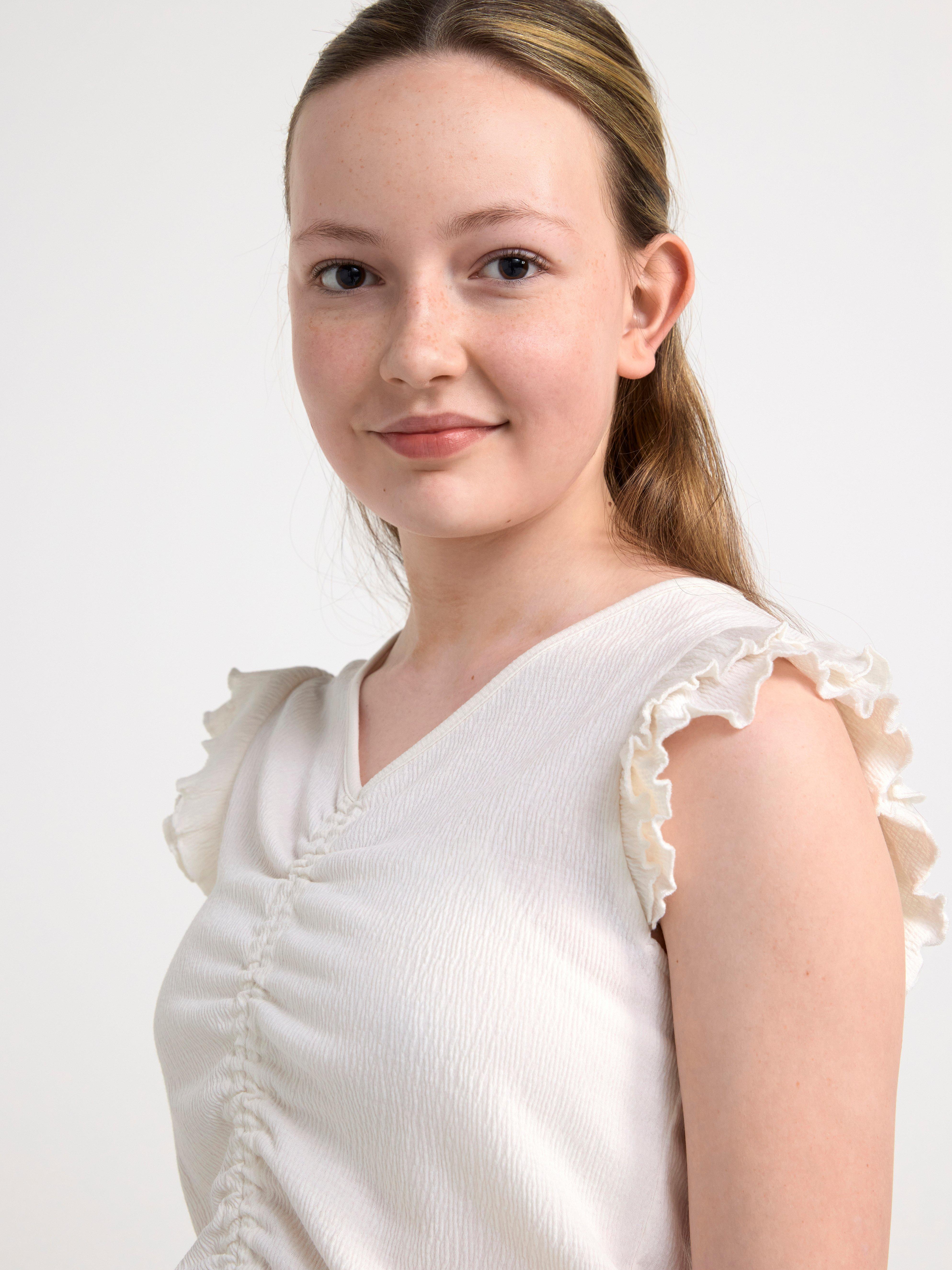 Cropped top with frill sleeves Off White