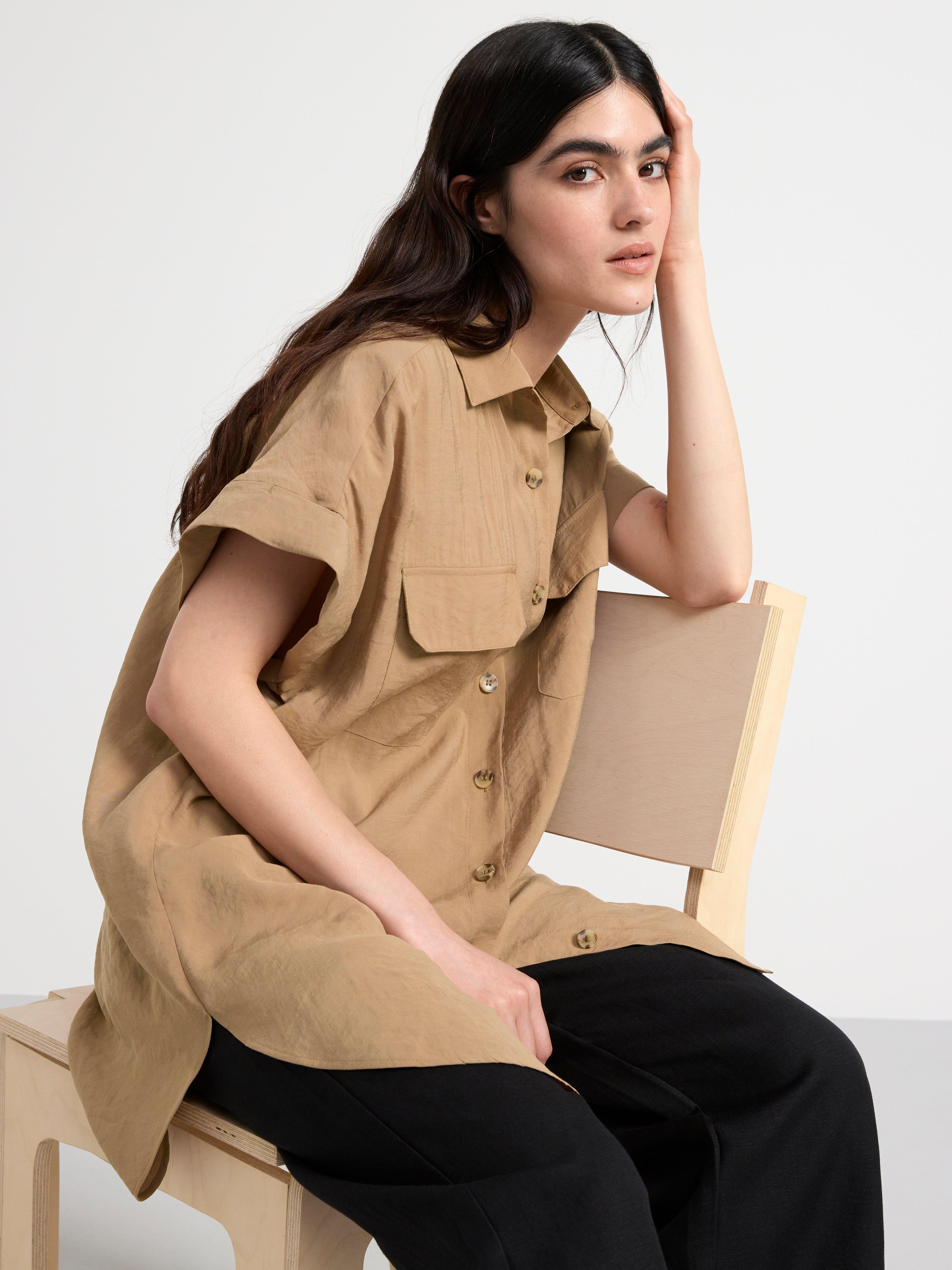 Short sleeve blouse with pockets Light dusty  Brown