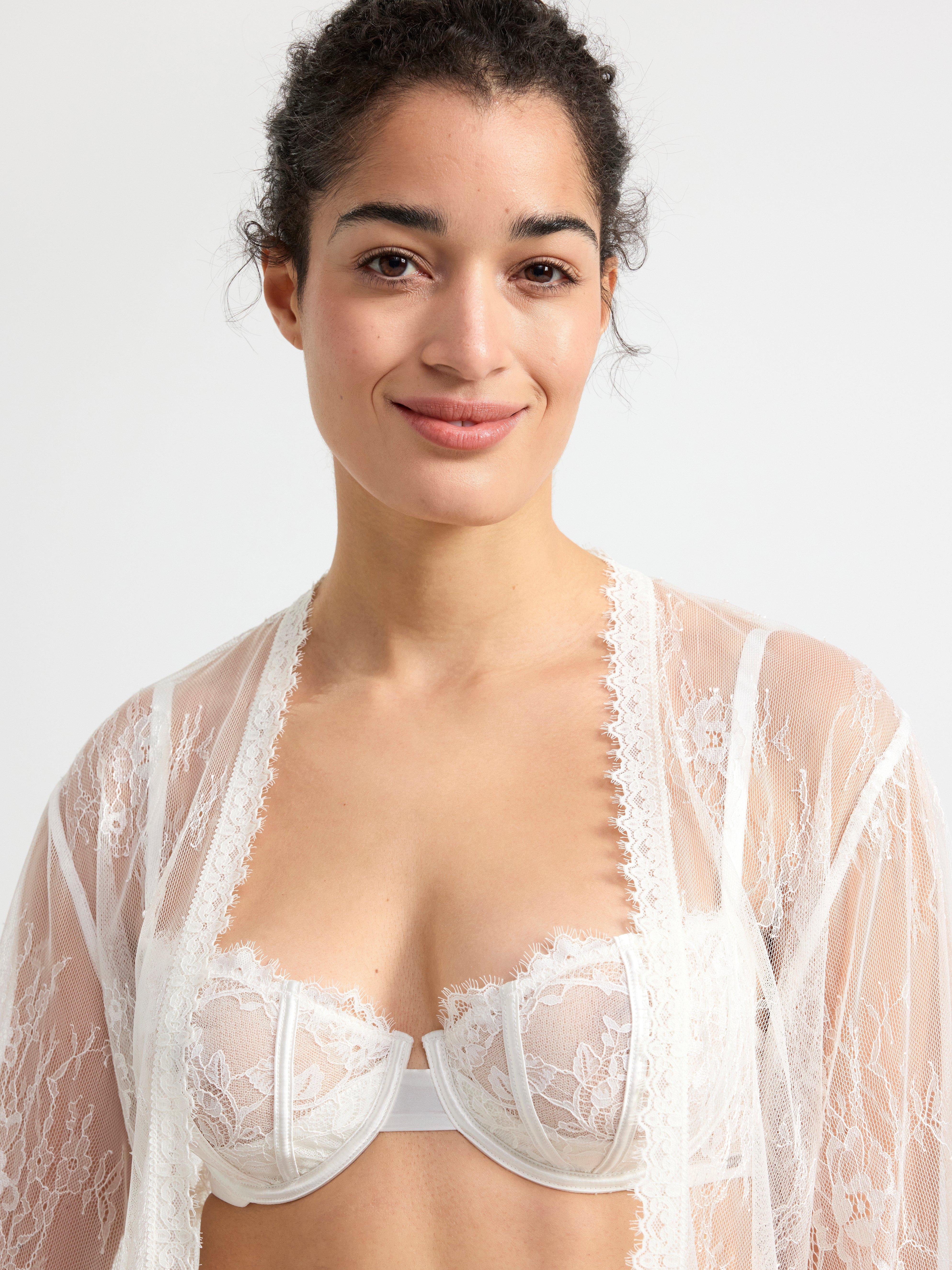Short lace kimono Light White