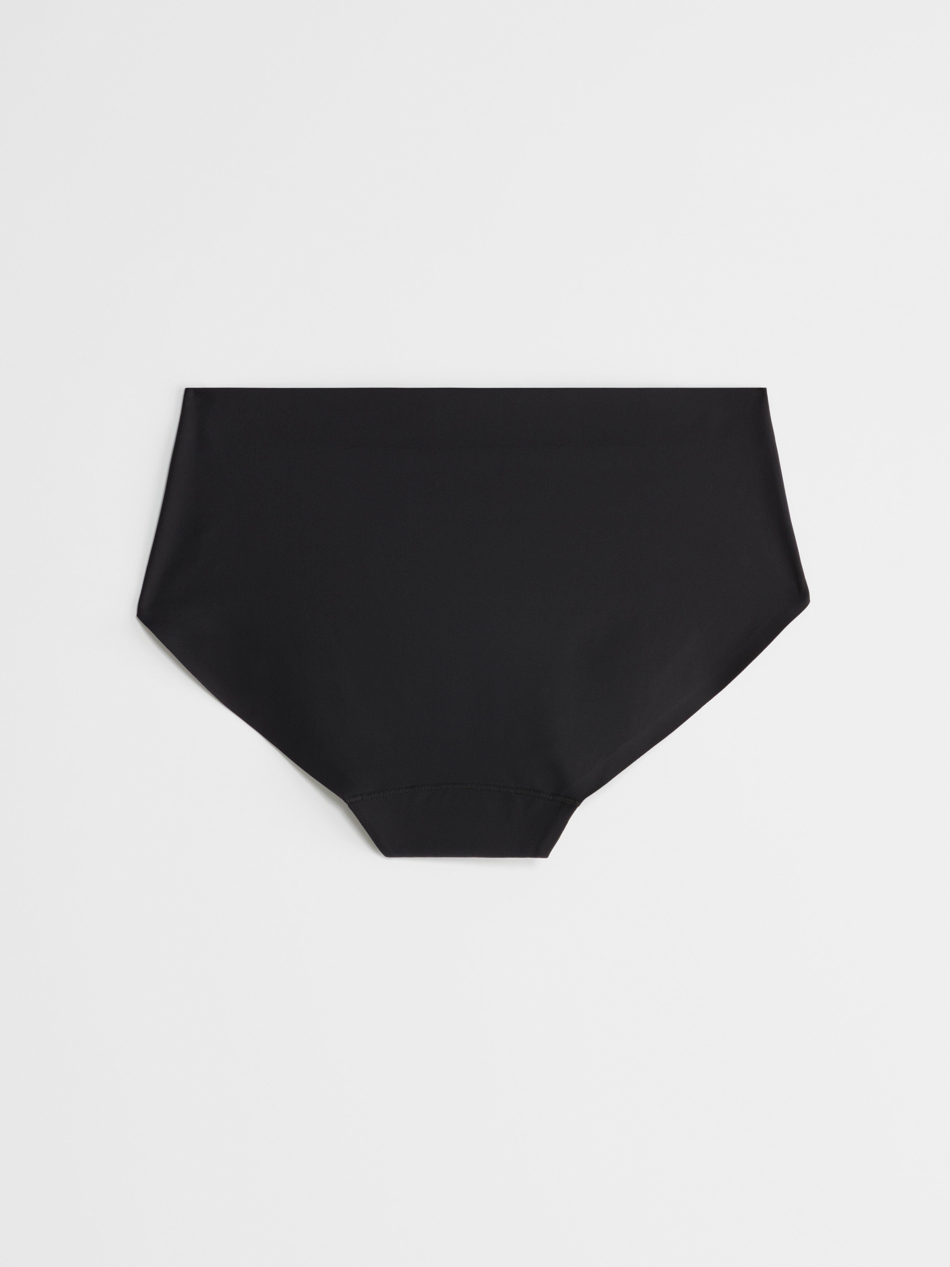 Engineered Hiphugger Period Proof – Period Panty Medium Absorbency Black