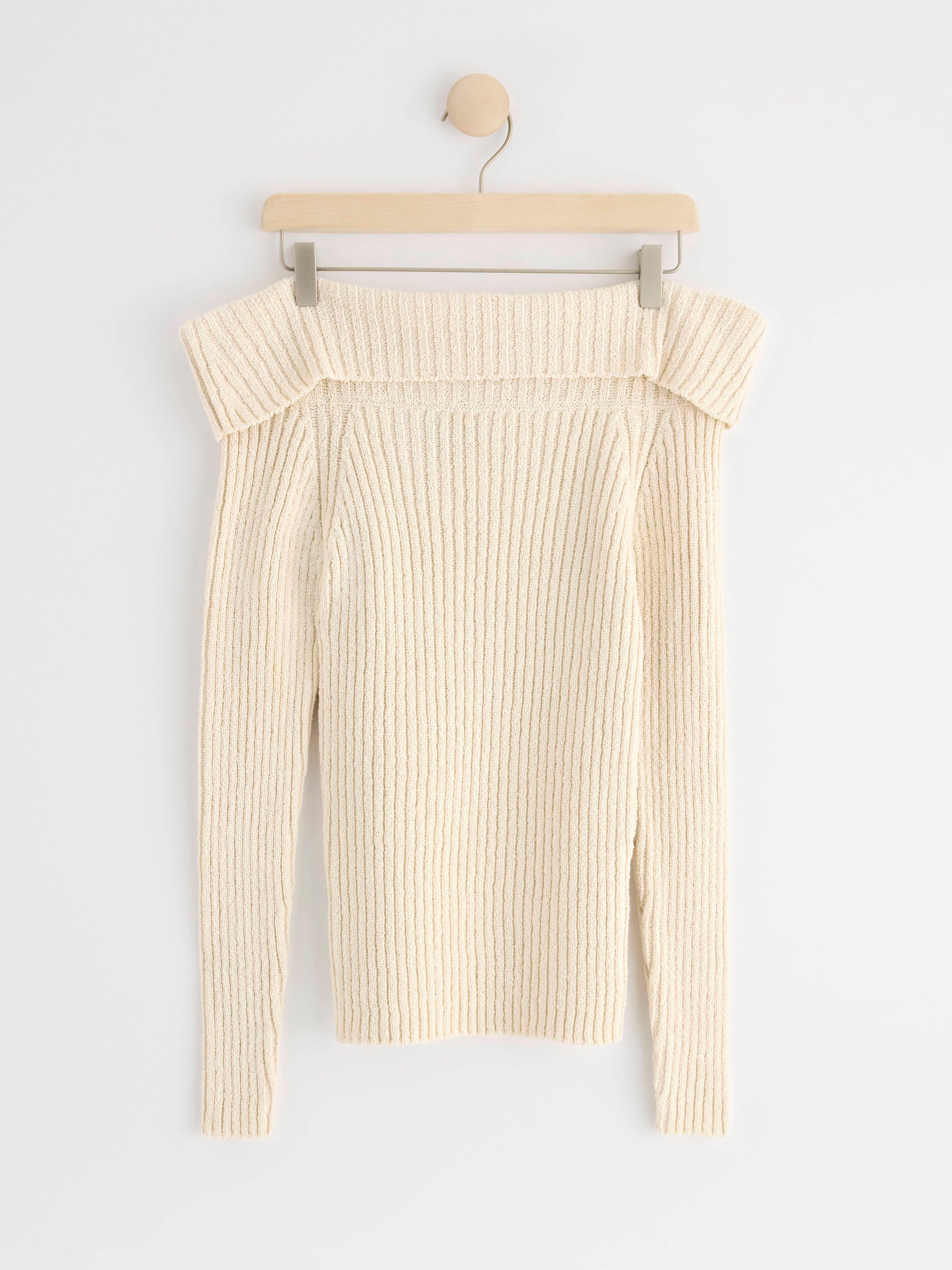 Rib-knitted off-shoulder top white