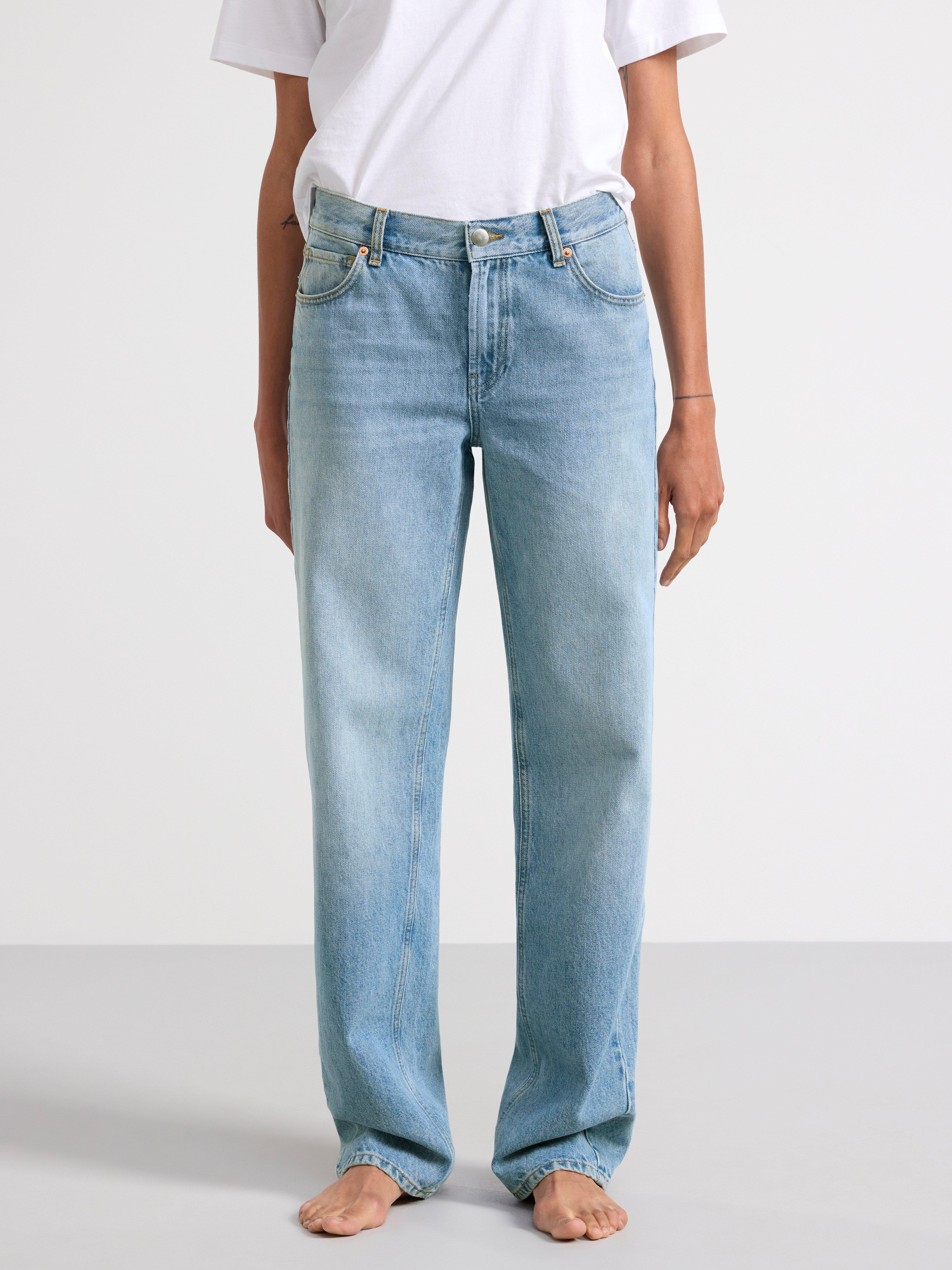 SIA Straight regular waist jeans with extra long legs Denim blue