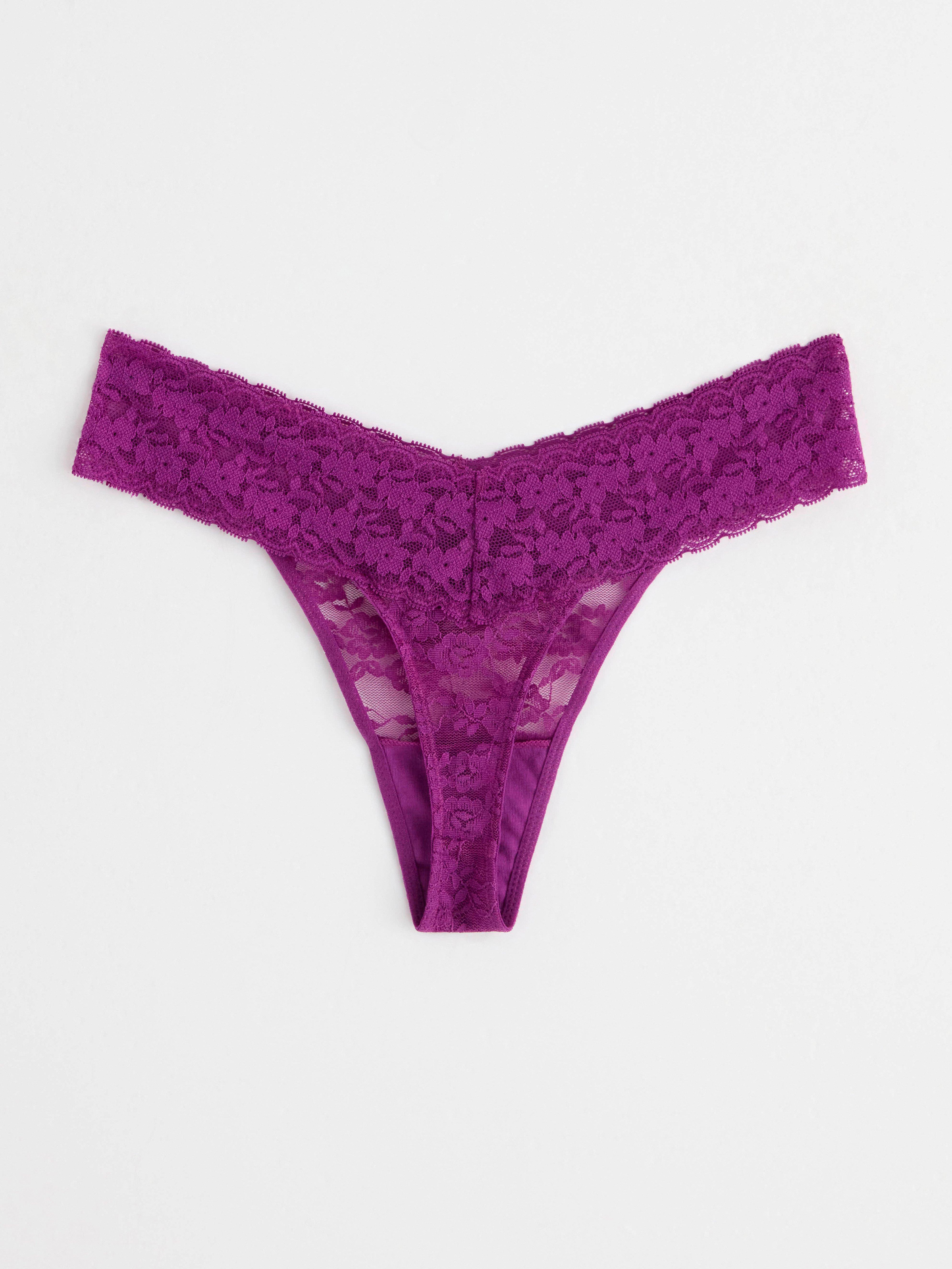 Thong low waist with lace Lilac