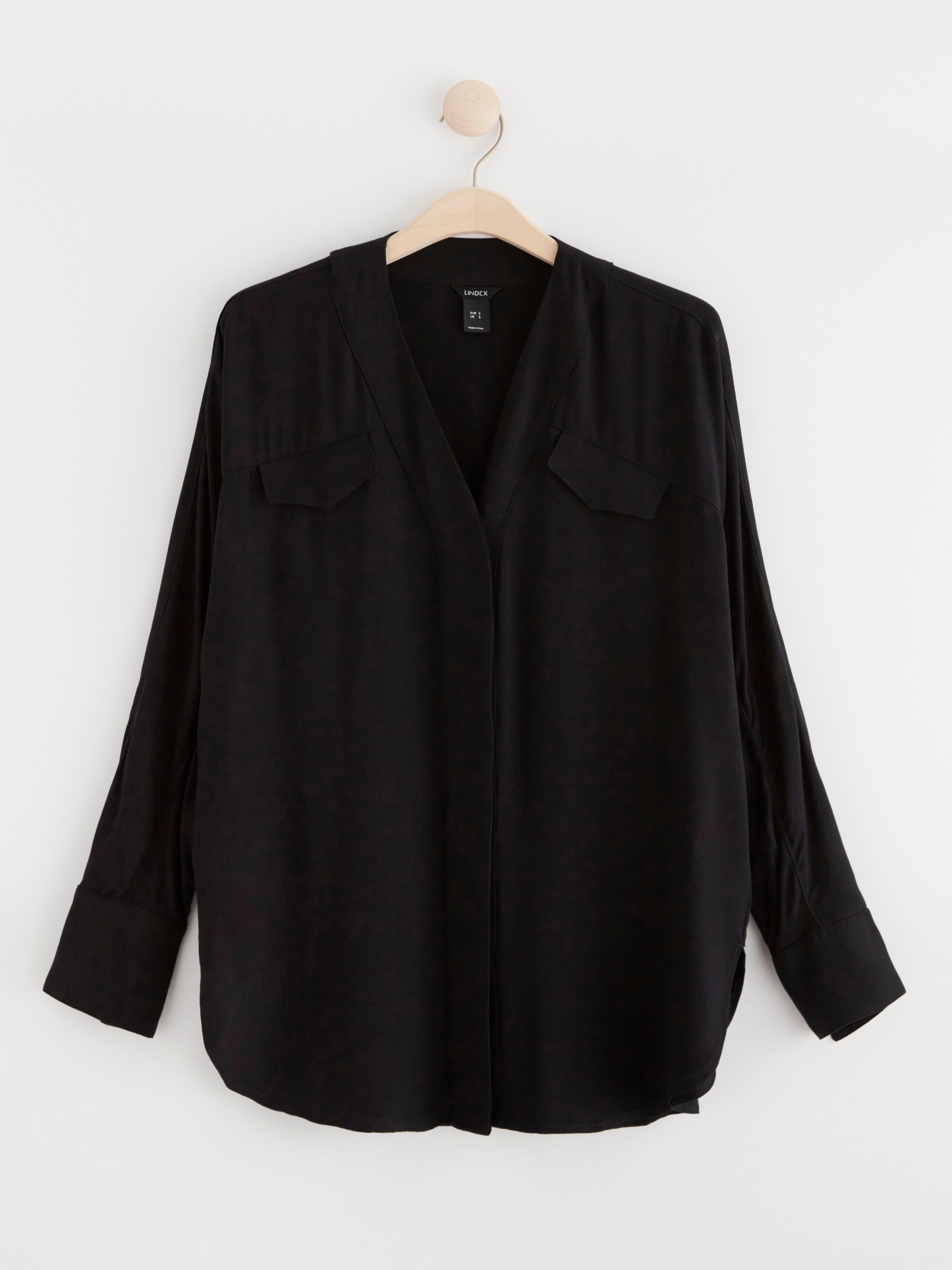 Blouse in viscose Black