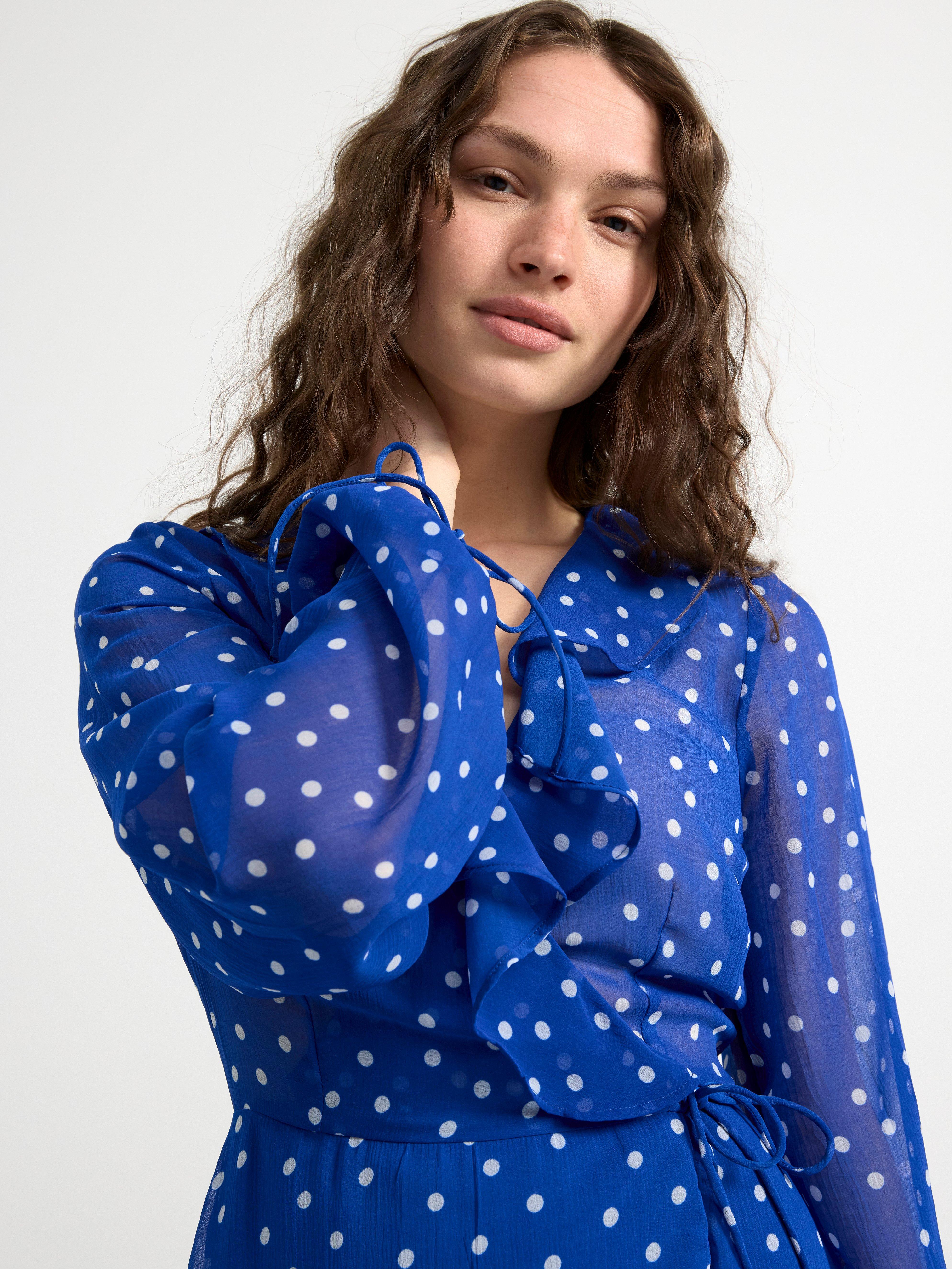 Wrap dress in chiffon Blue