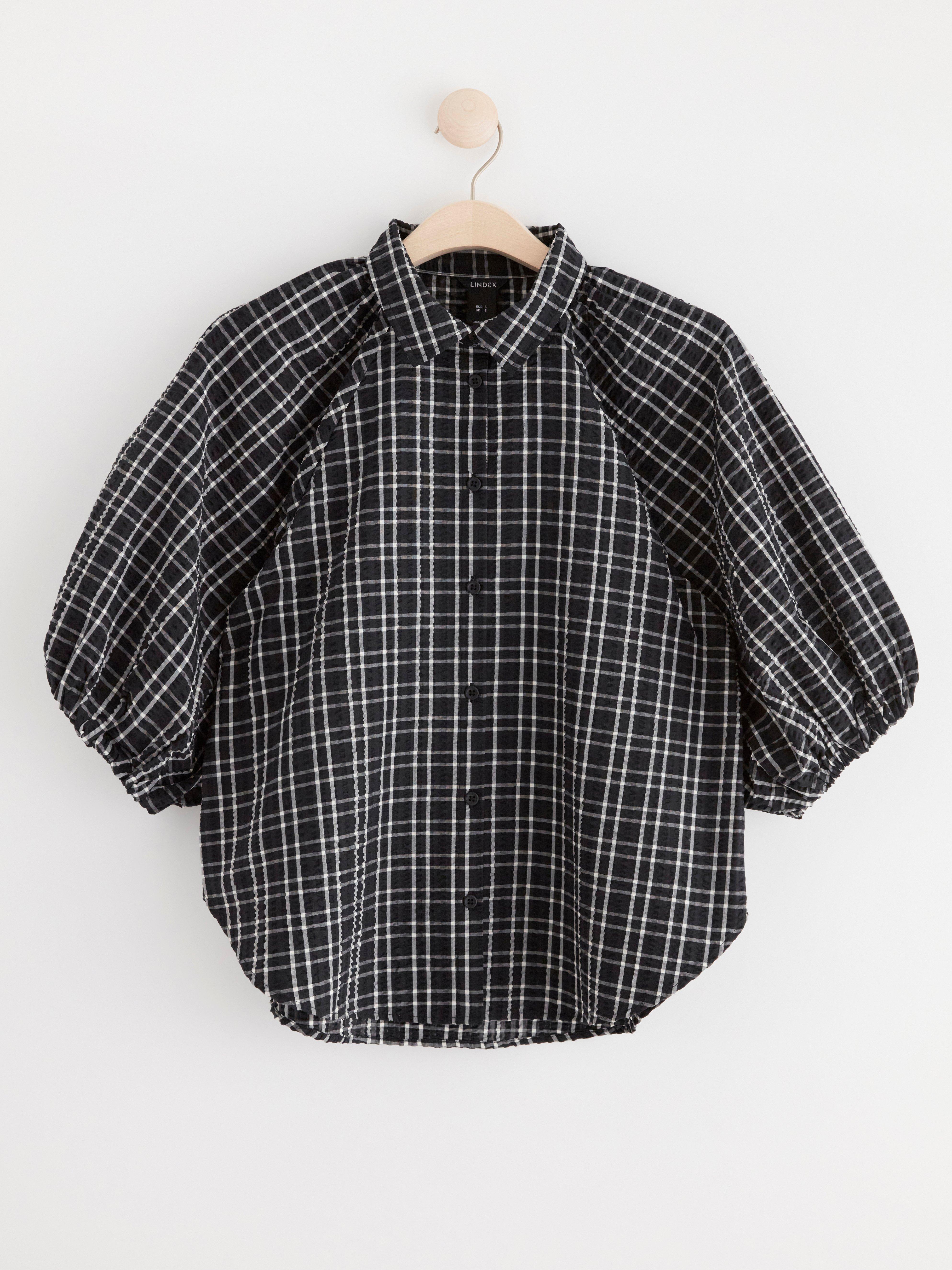Blouse with puff sleeves Black
