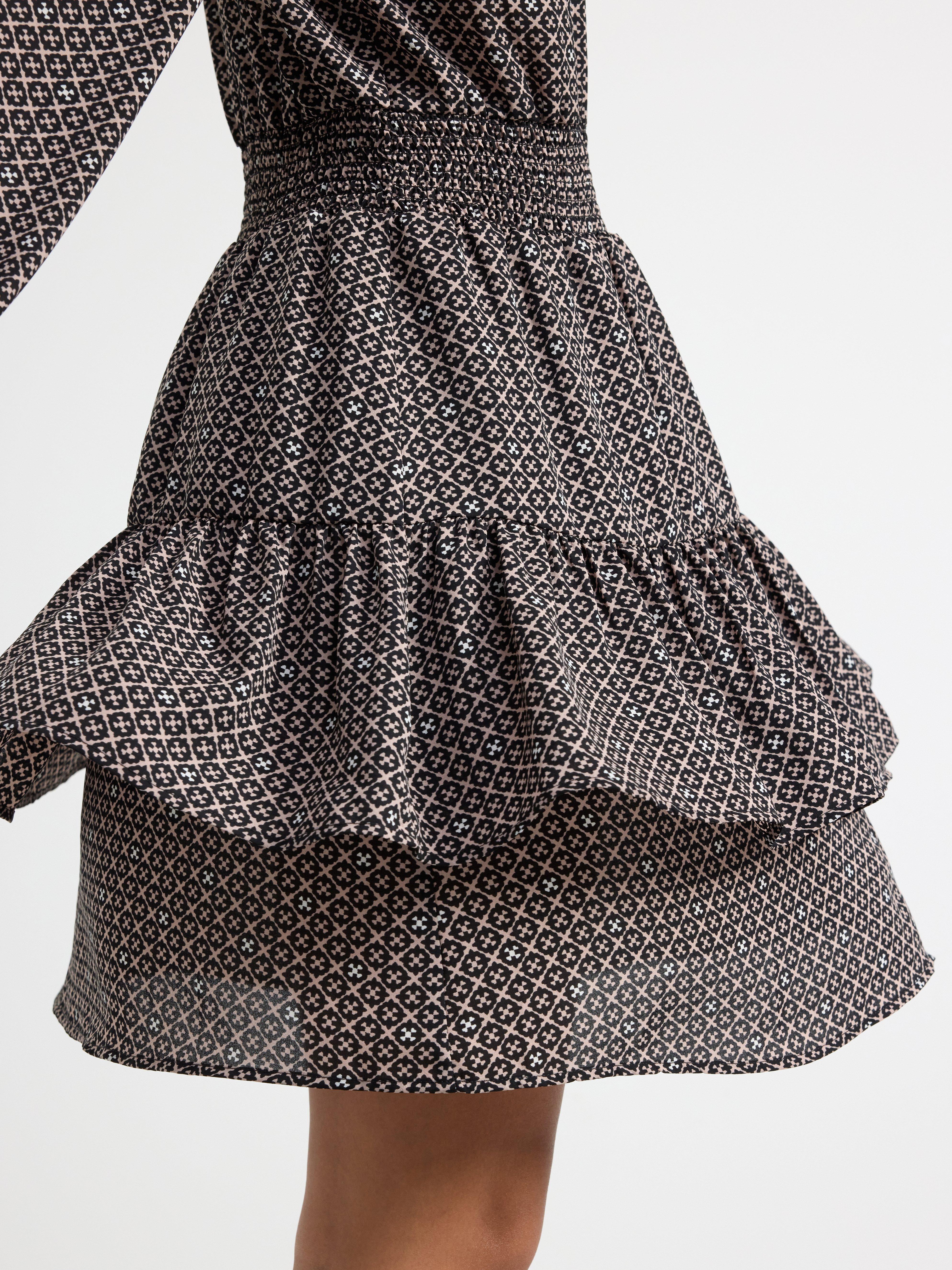 Patterned long sleeve dress with flounces Black