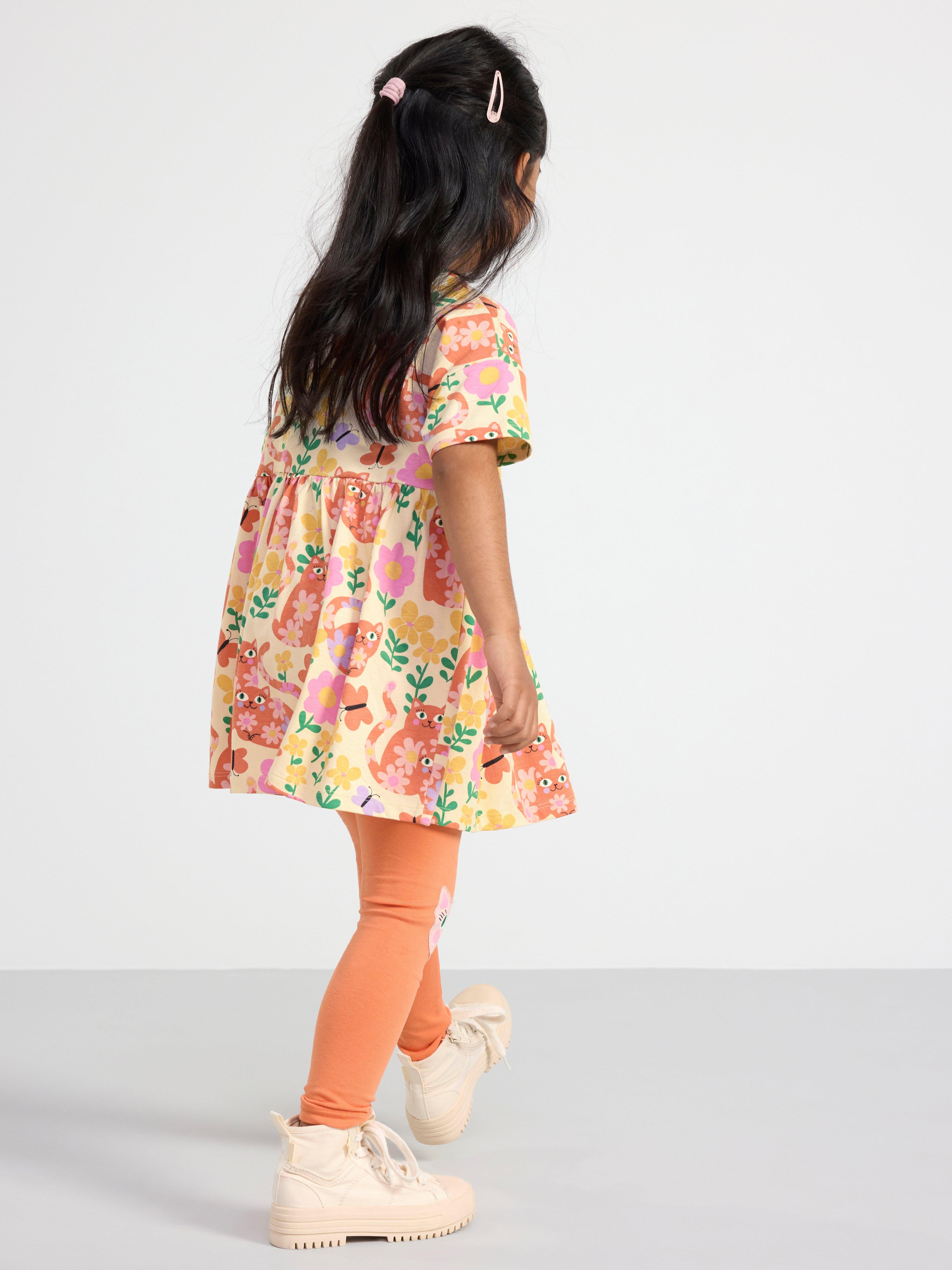 Short sleeve dress with cats and flowers Light Beige