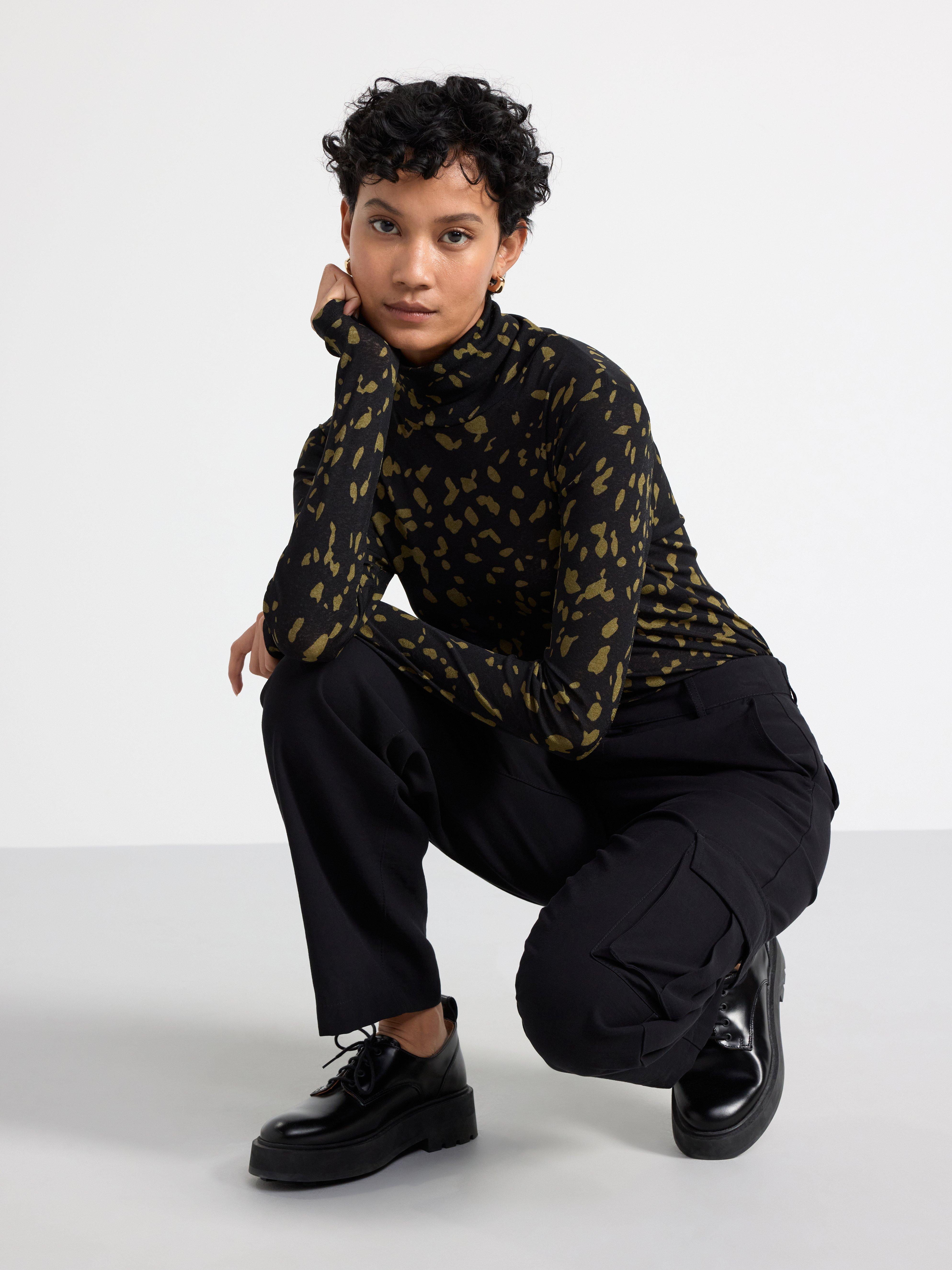 Turtle neck top Black