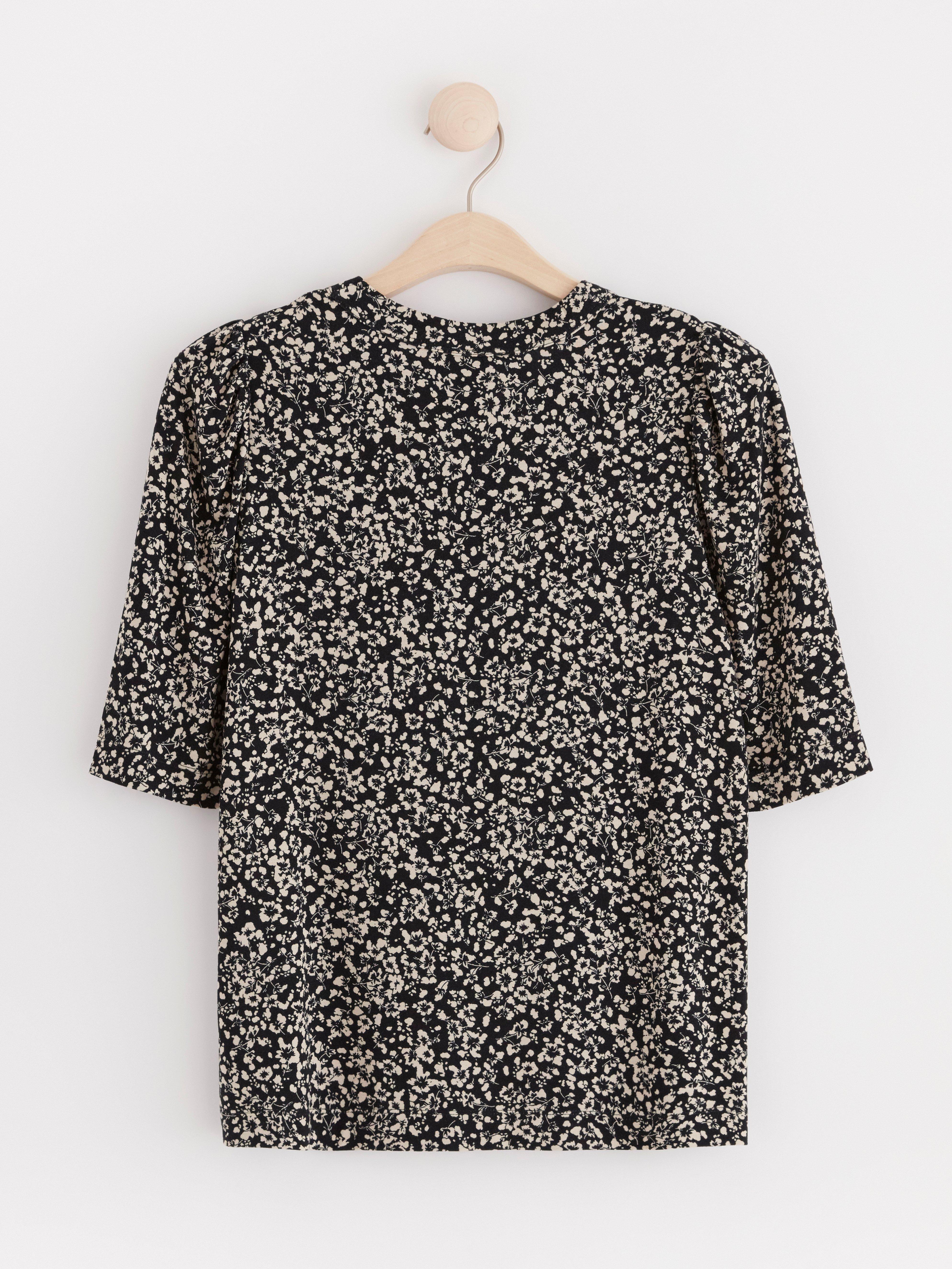 Puff sleeve top Beige