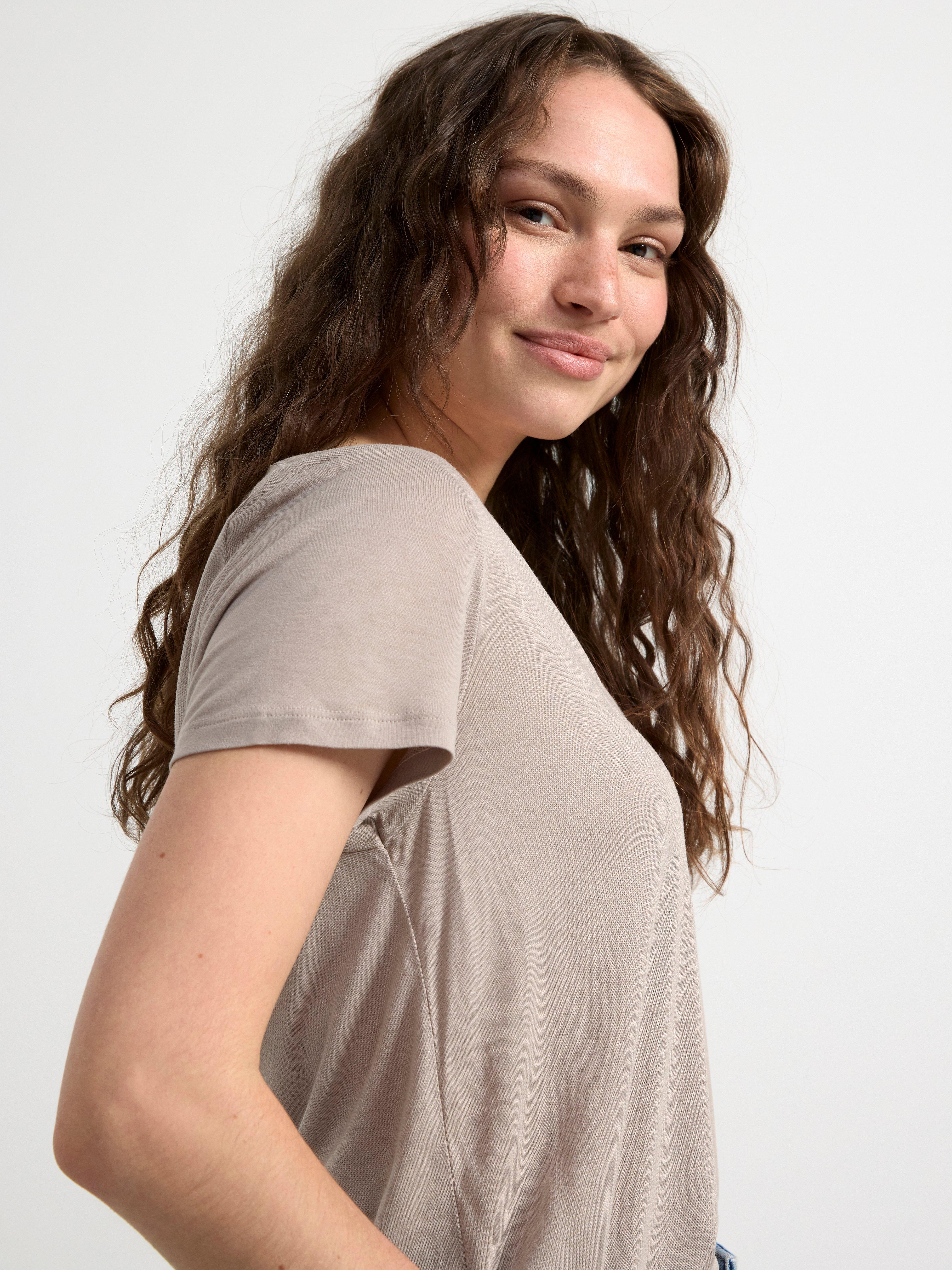 V-neck short sleeve top Light Dusty Beige