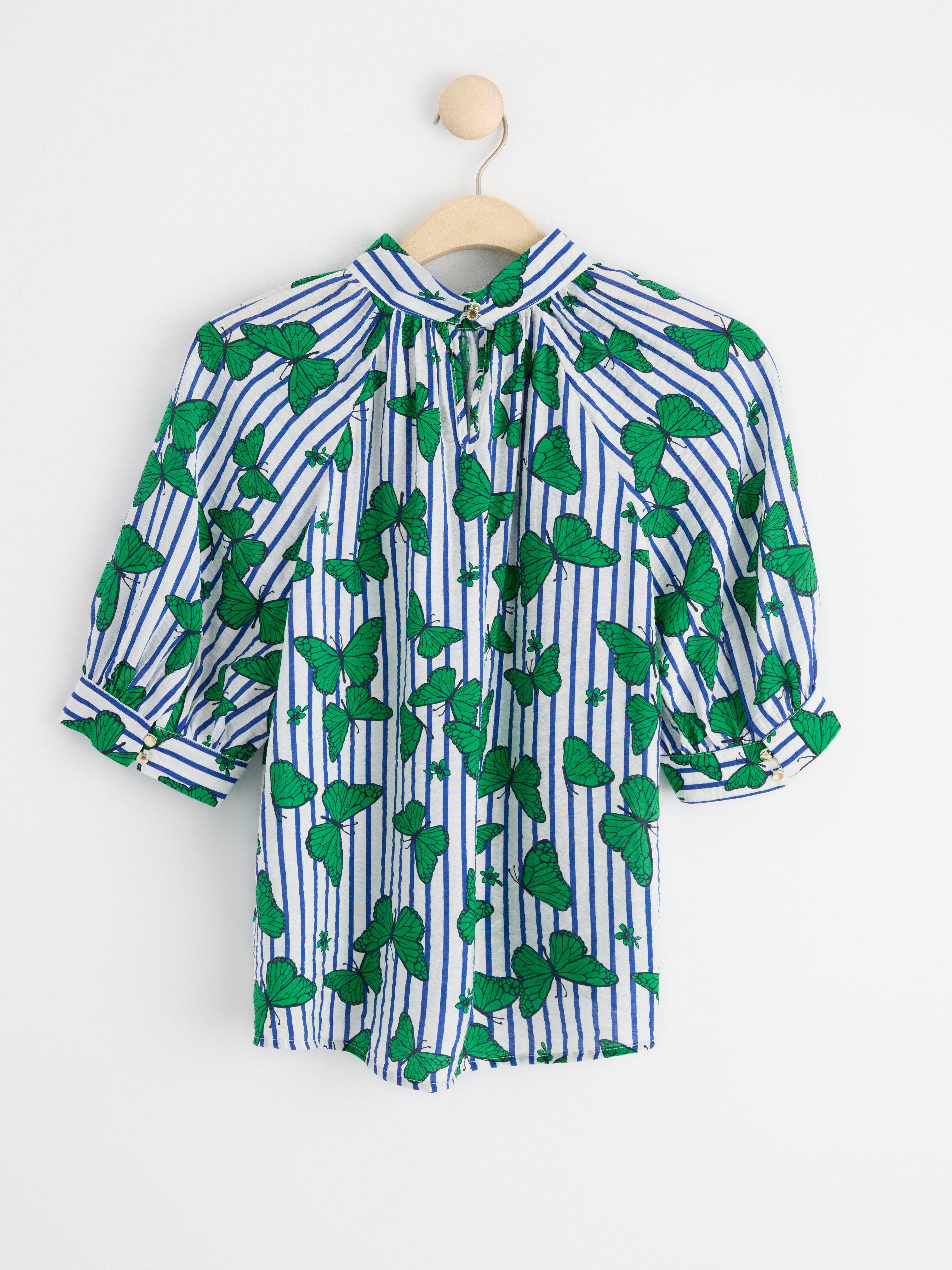 Short sleeve blouse with allover pattern Green