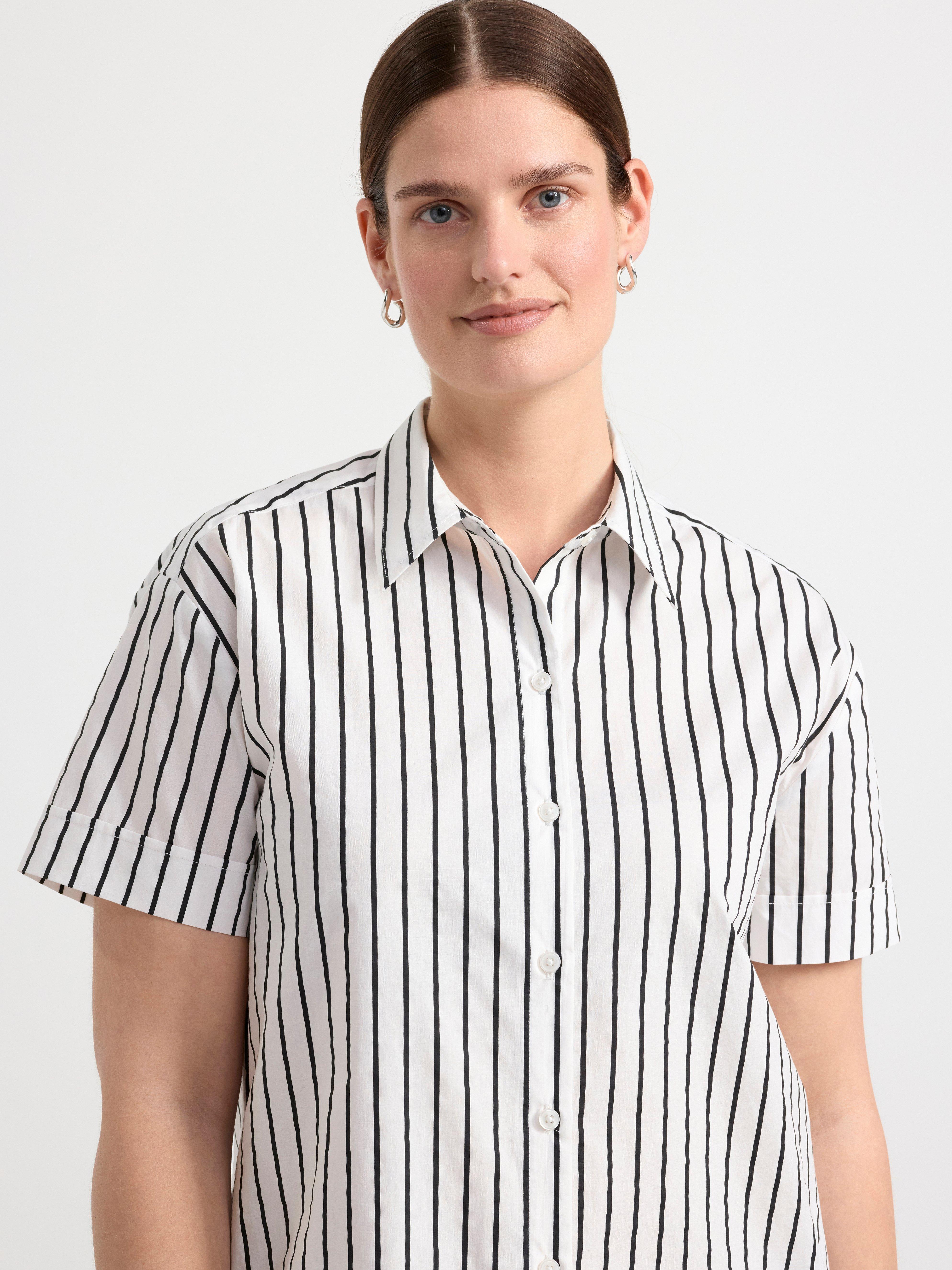 Short sleeve shirt dress with stripes Black