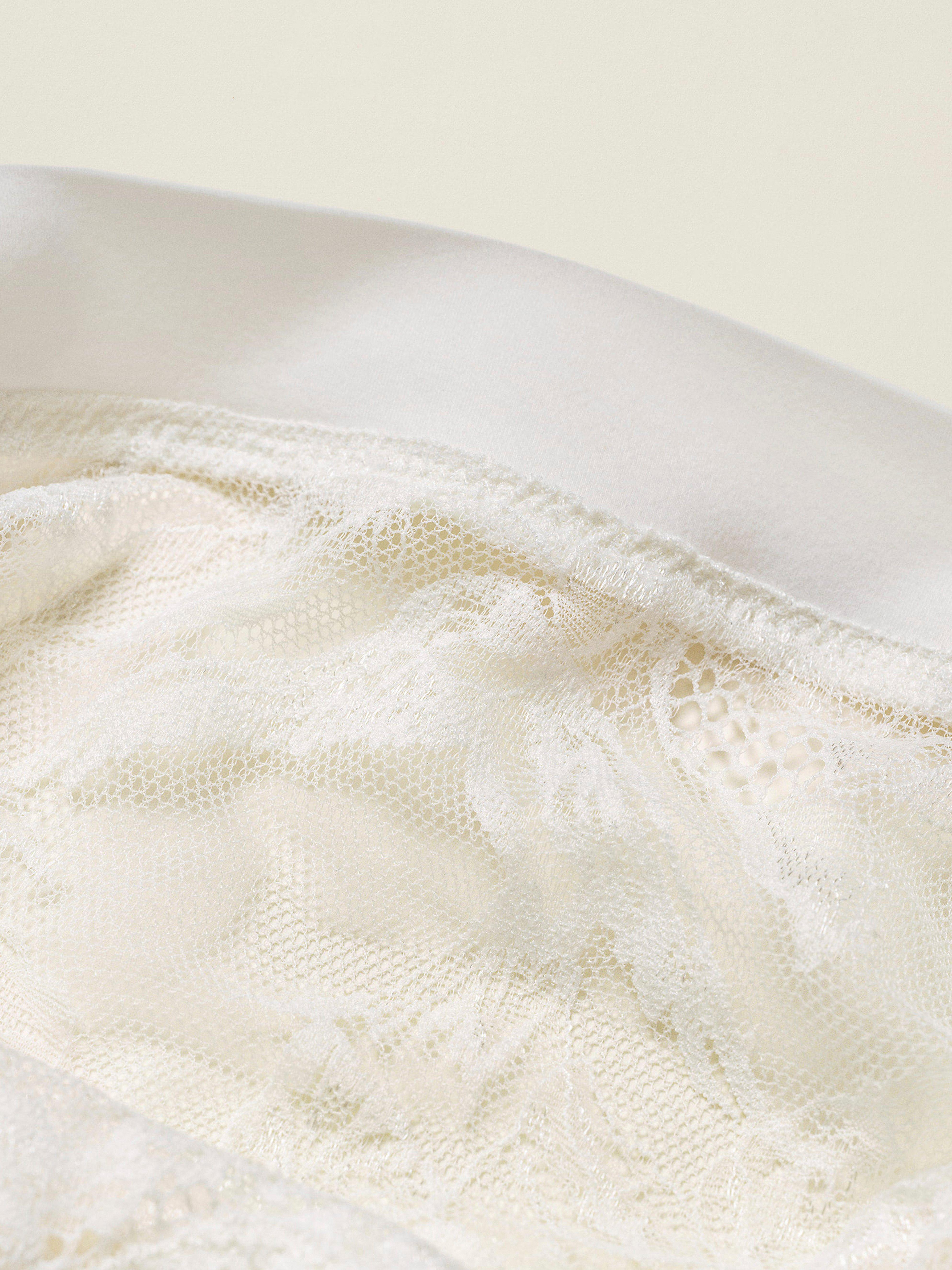 Closely - The Bird High Waist White