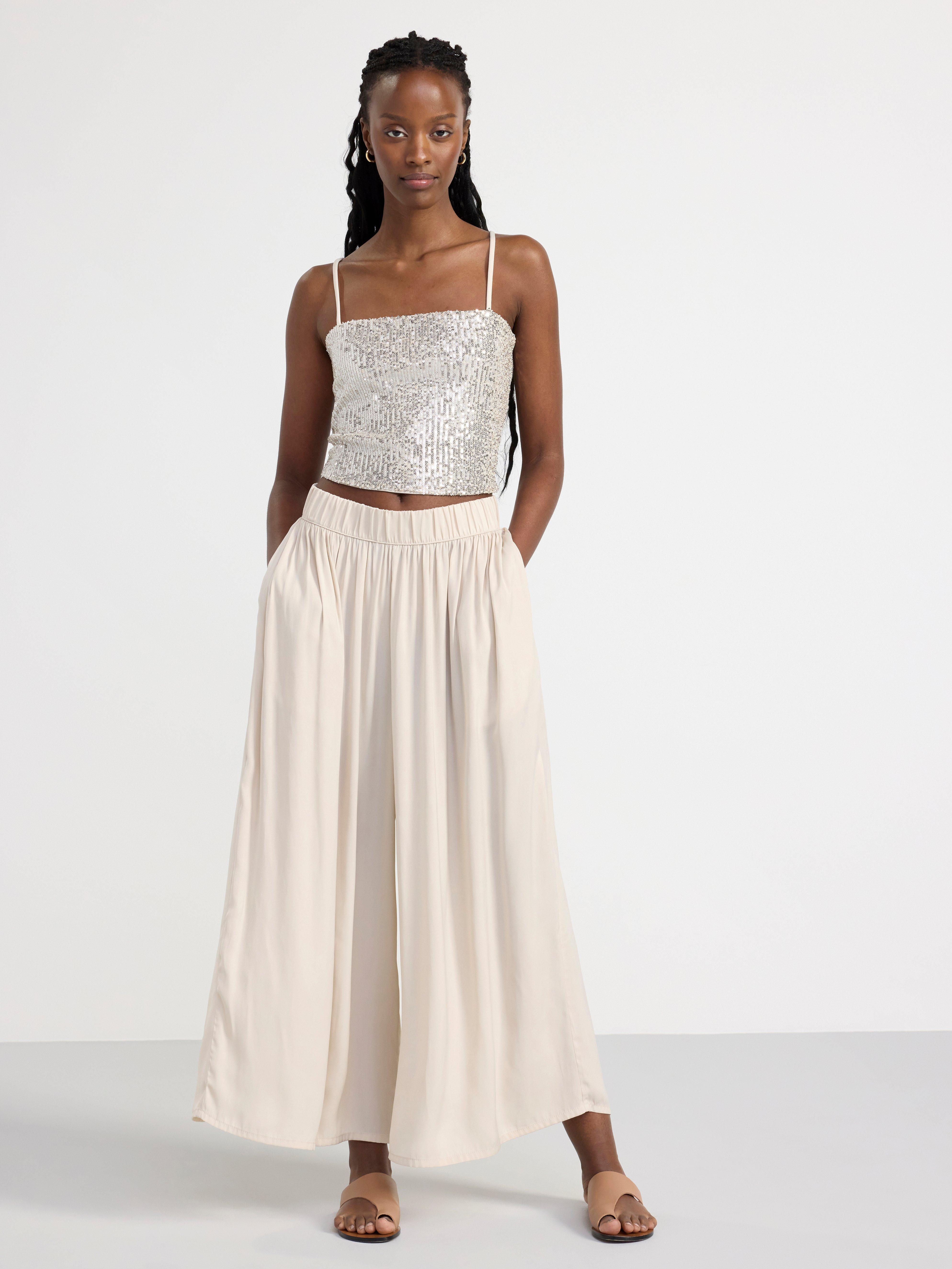 Cropped top with sequins beige
