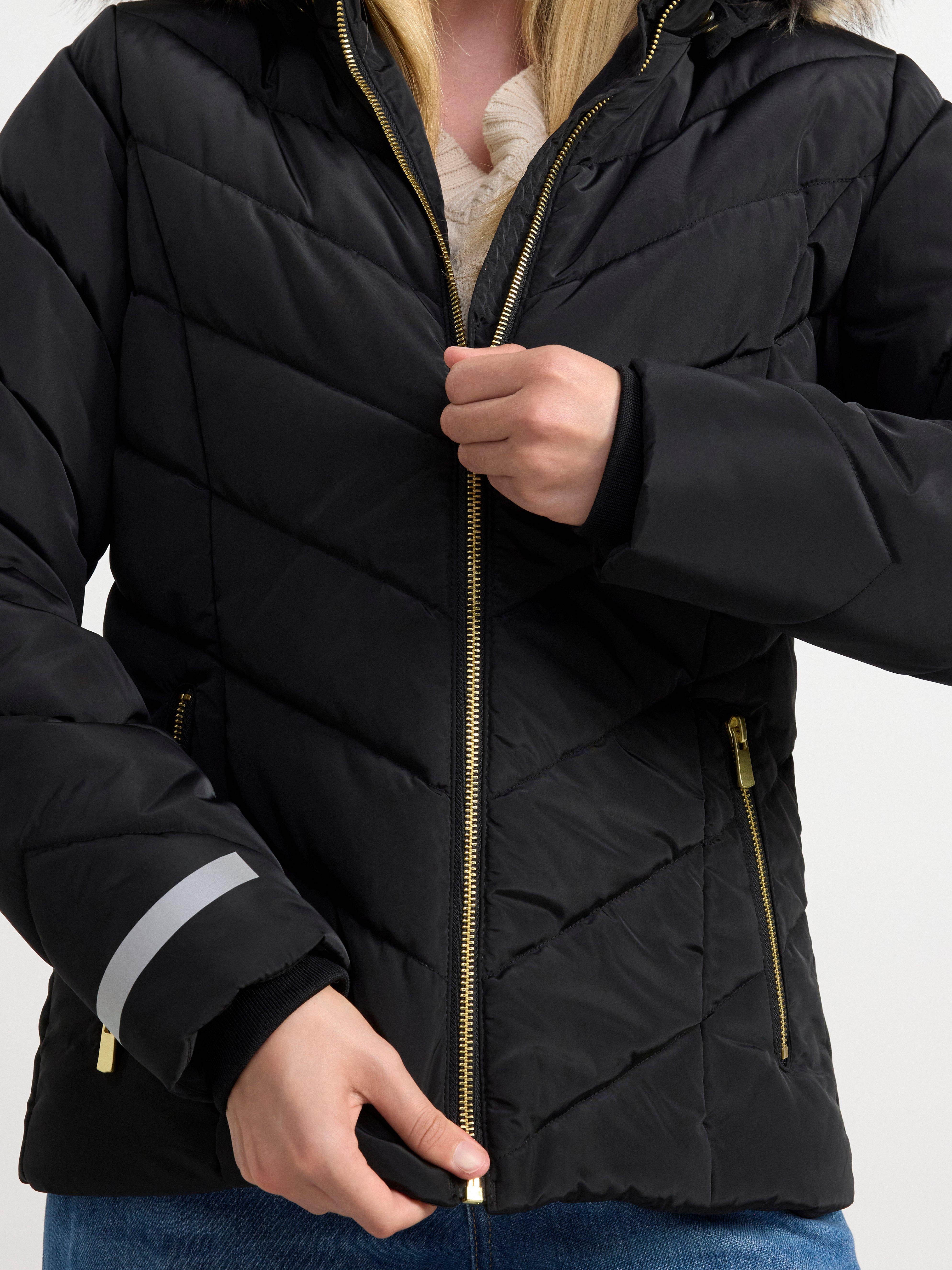 Water repellent padded jacket Black