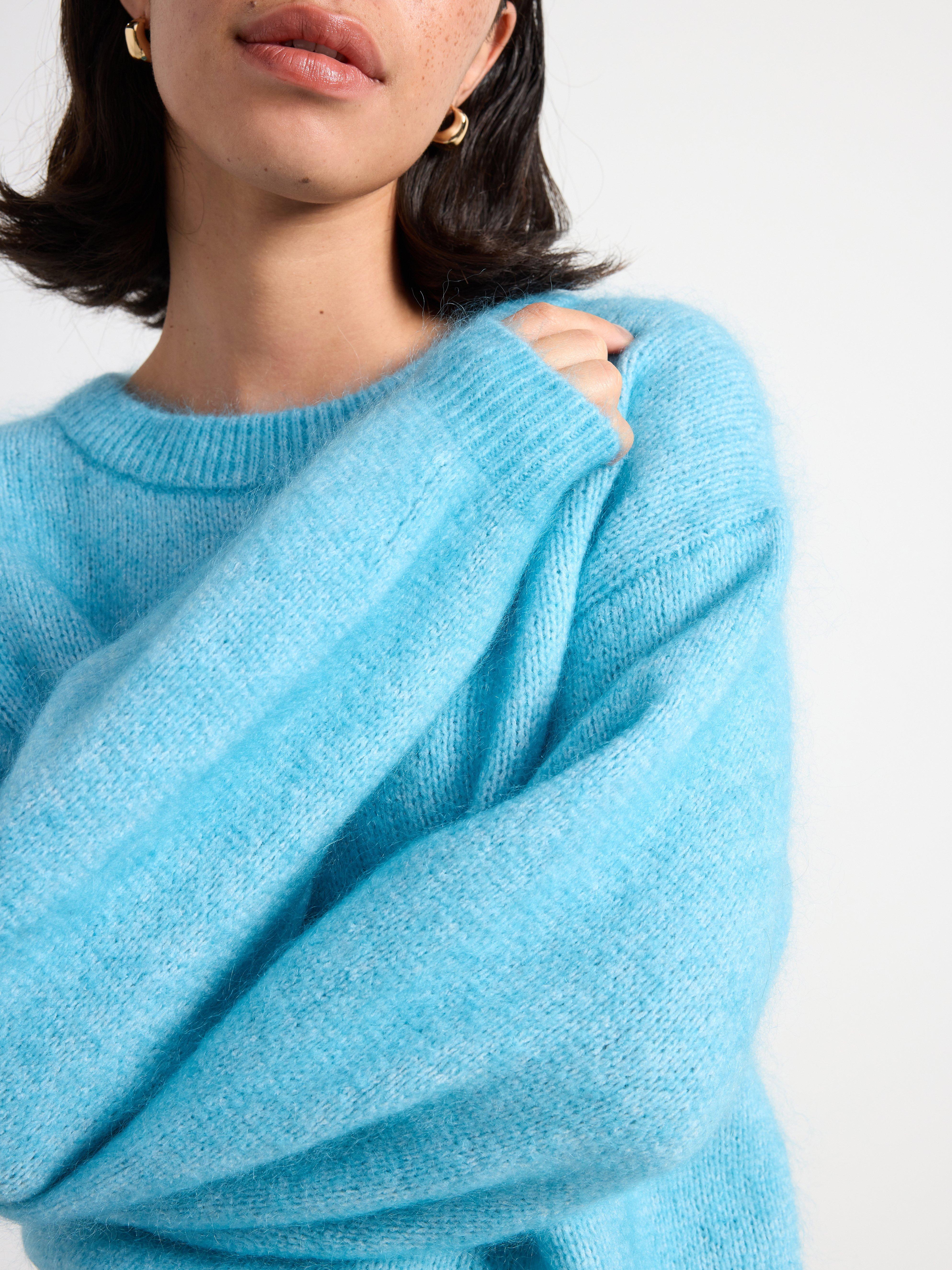 Knitted jumper in mohair blend turqoise
