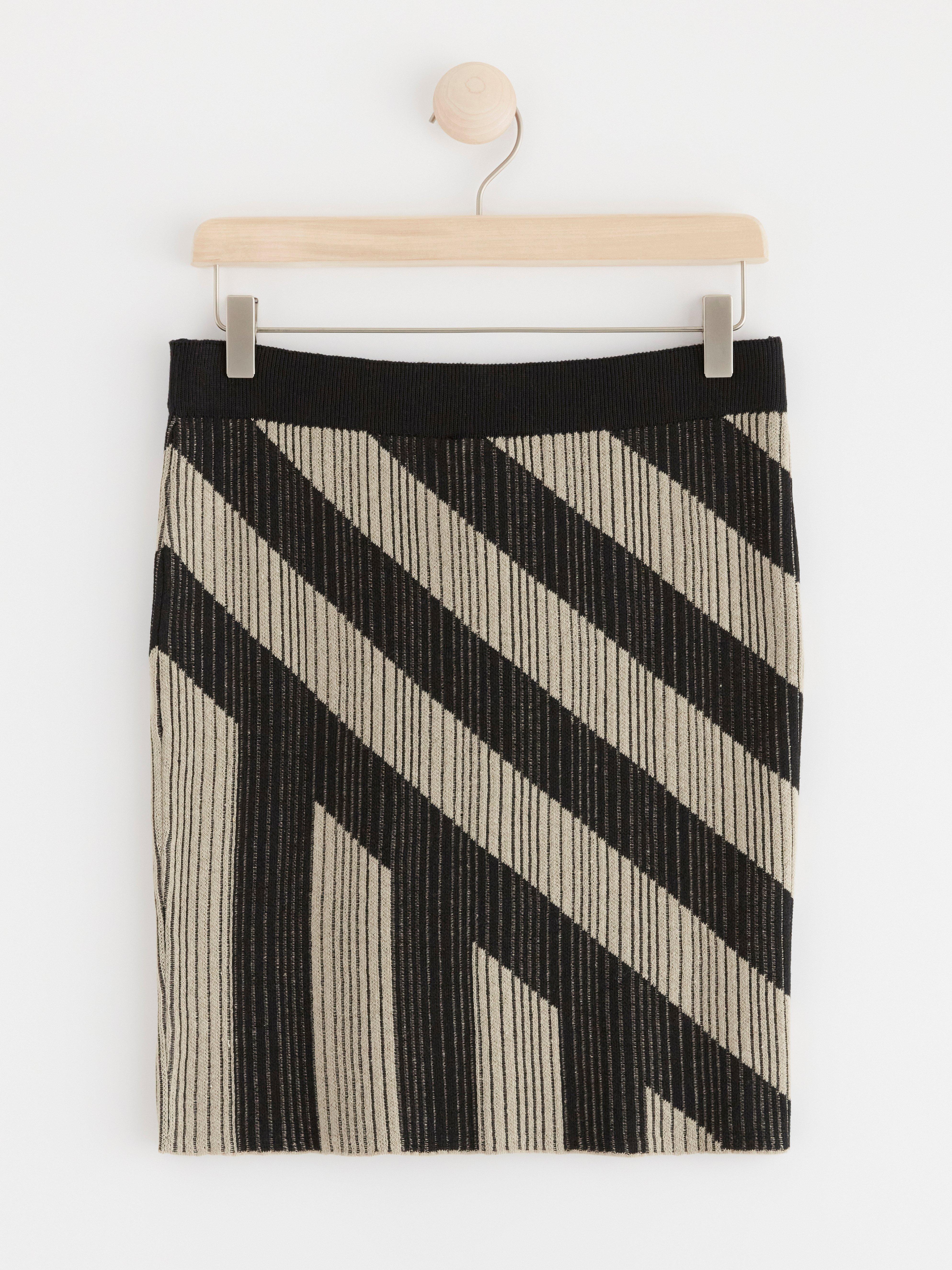Mini skirt knitted Black