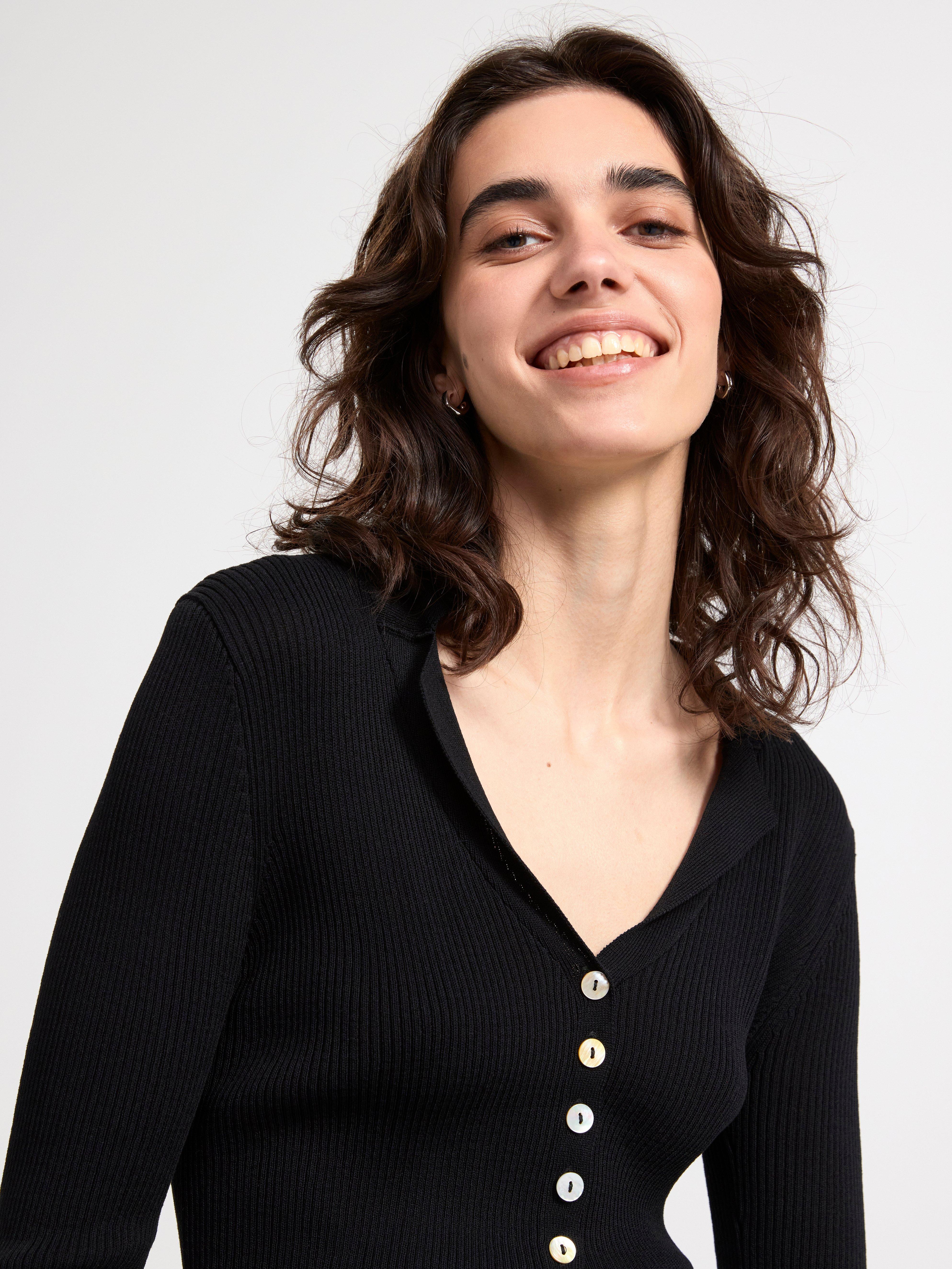 Collared fitted cardigan Black